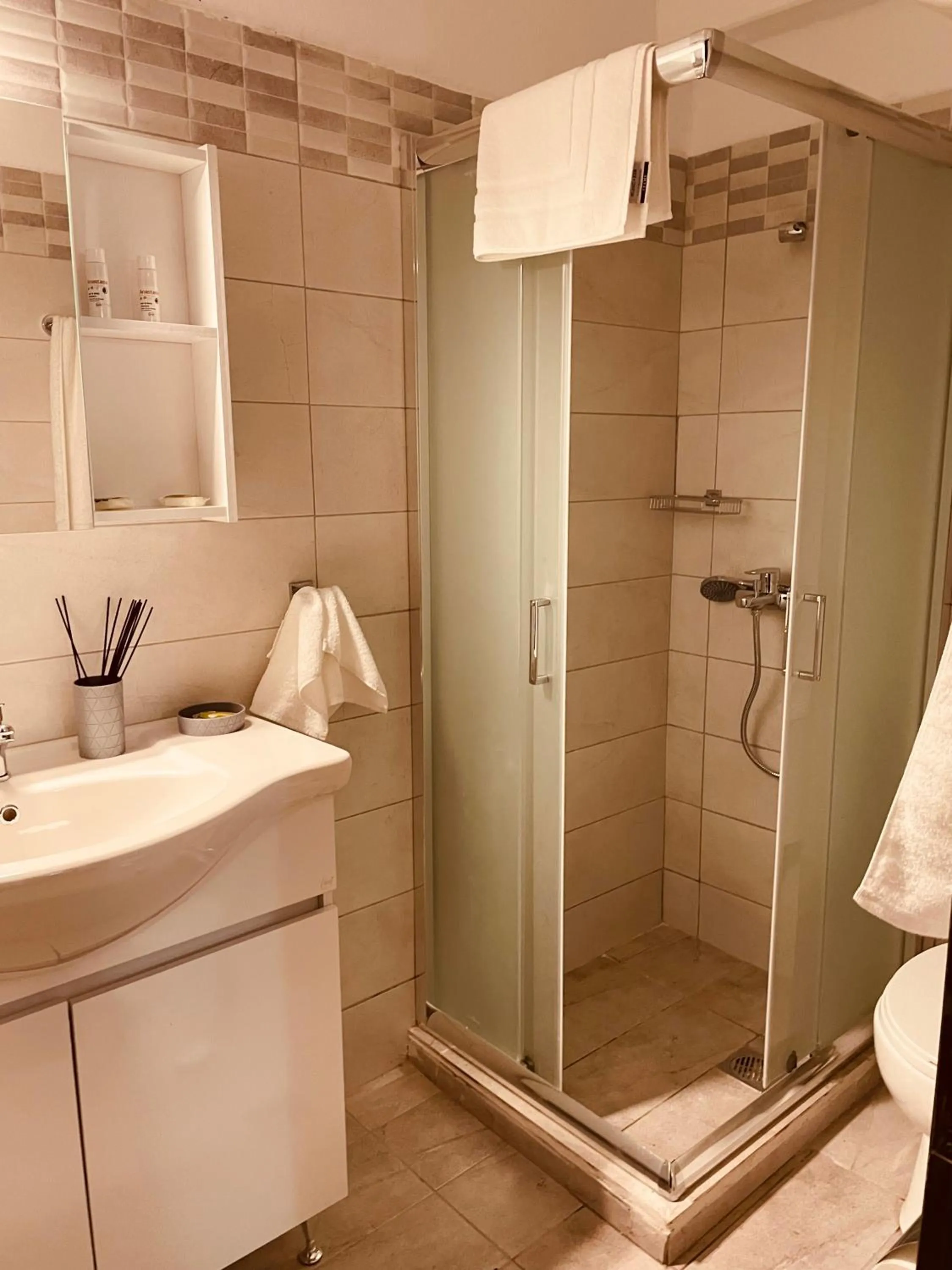 Bathroom in Citrus garden