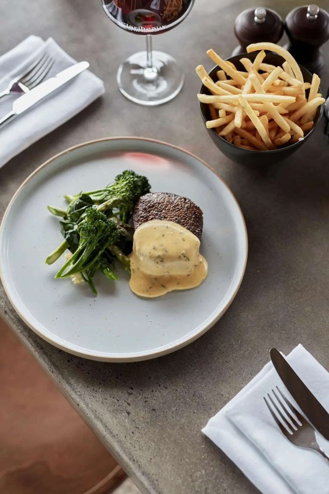 Food and drinks in Accommodation @ Curlewis