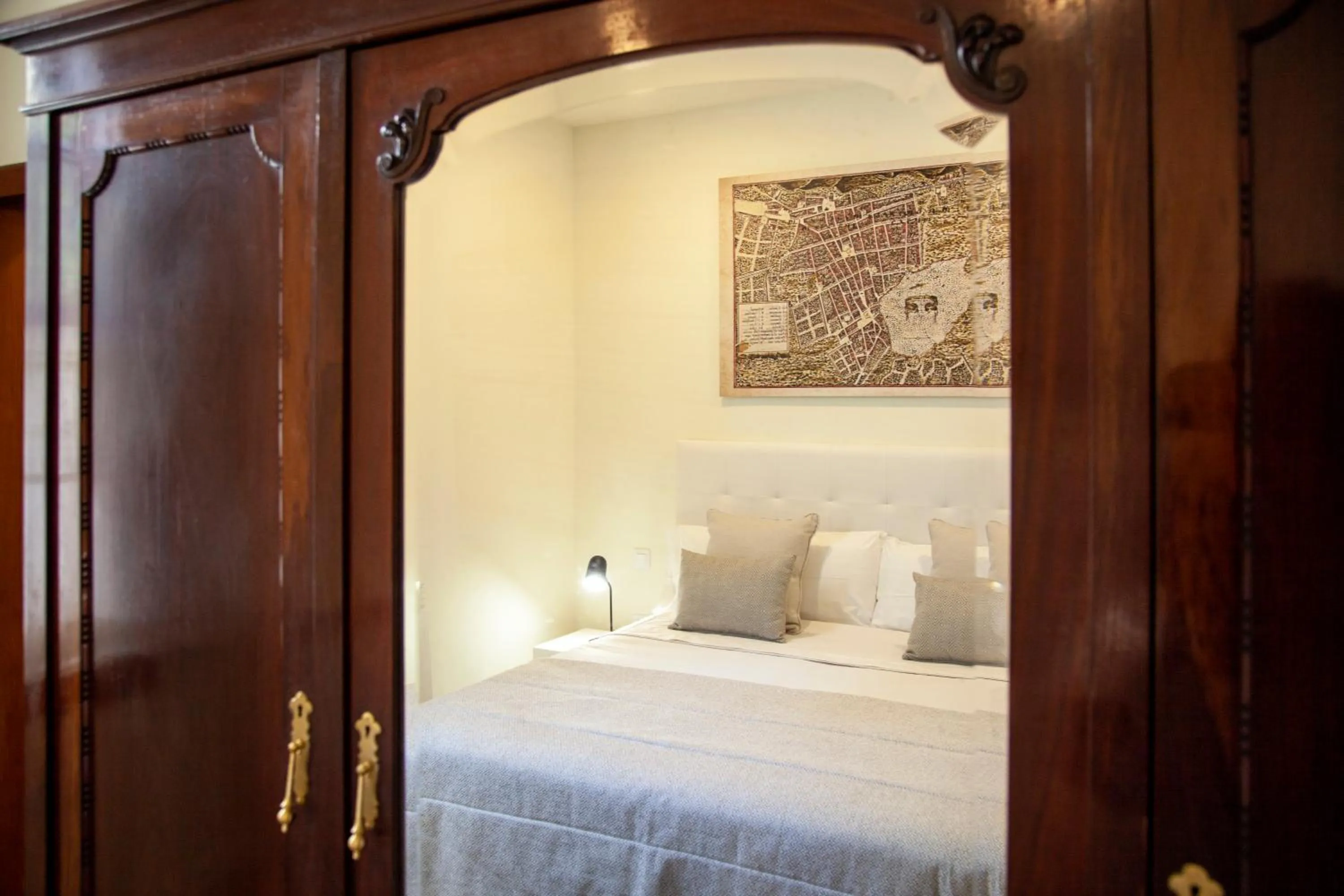 Decorative detail, Bed in Nava Suites