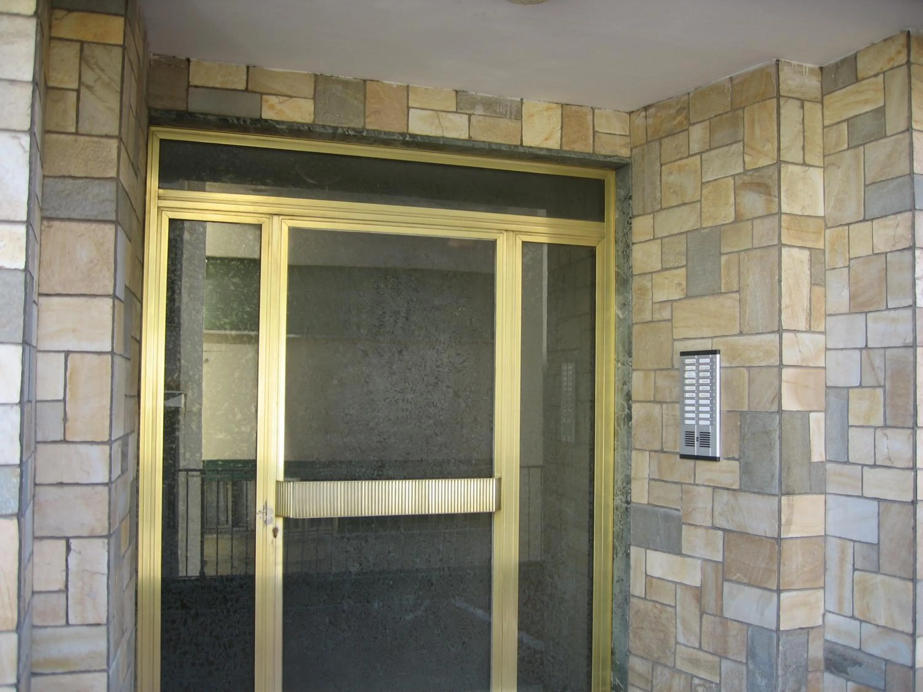 Facade/entrance in Passeggiate Romane