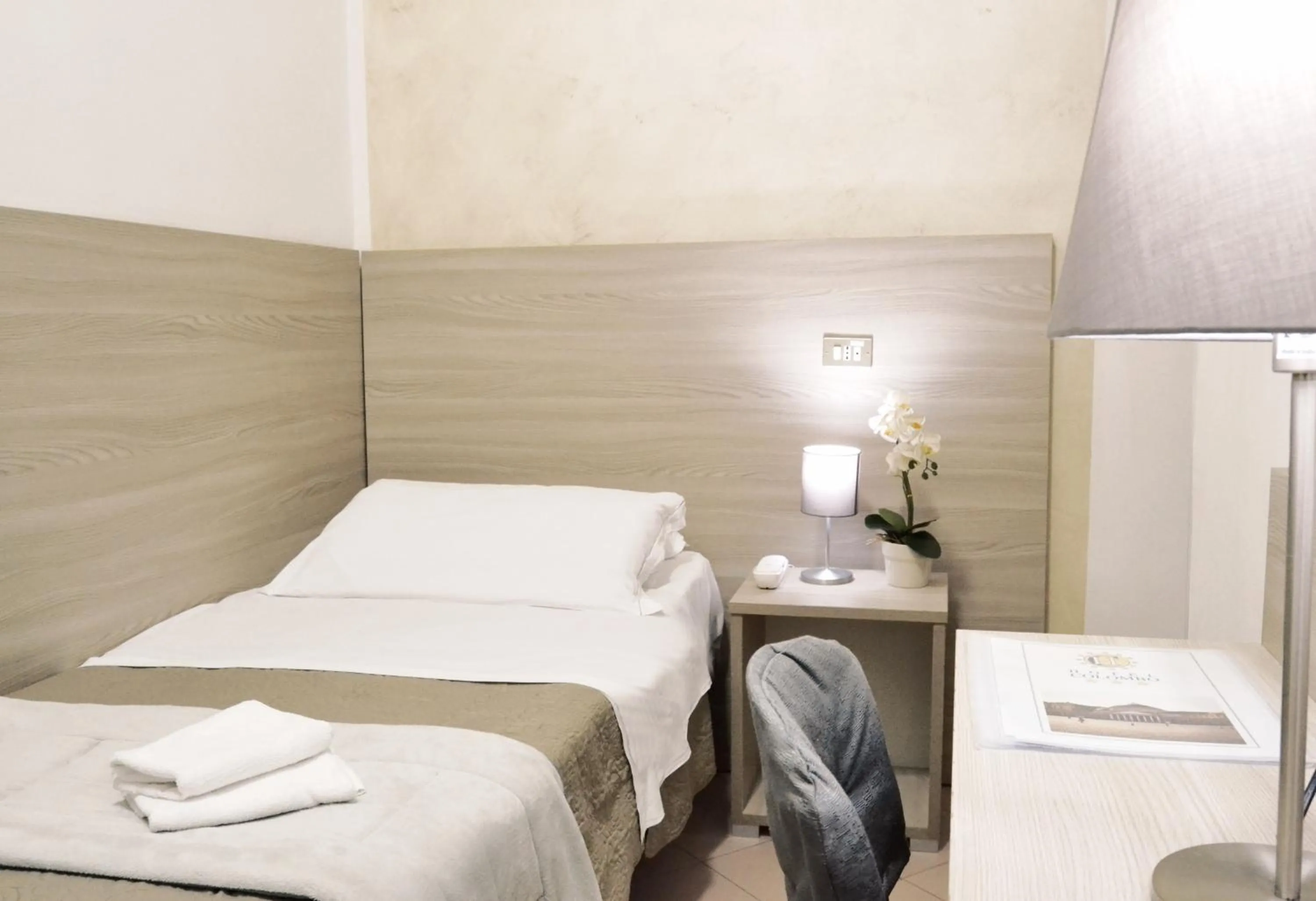 Bed in Hotel Colombo