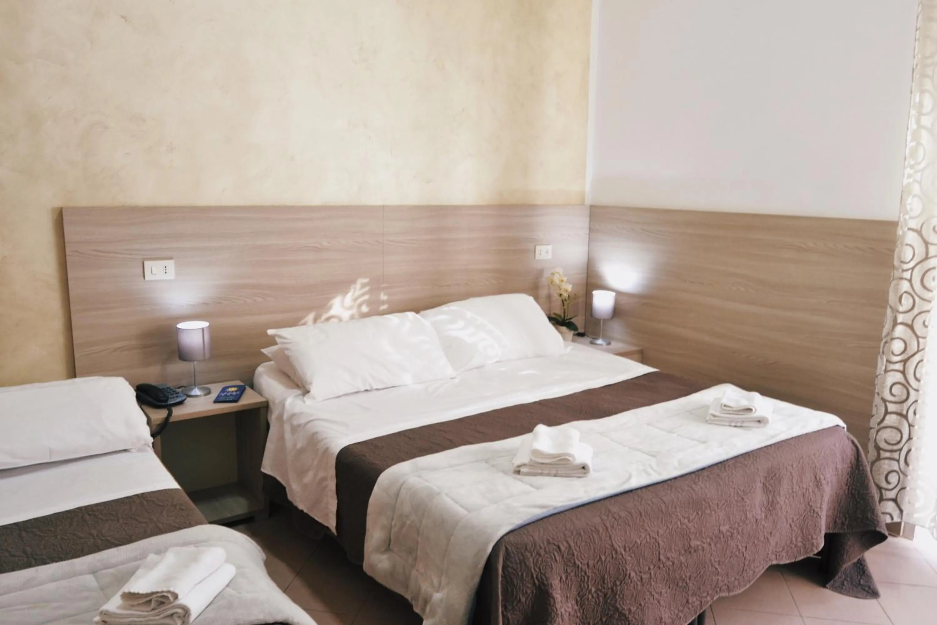 Bed in Hotel Colombo