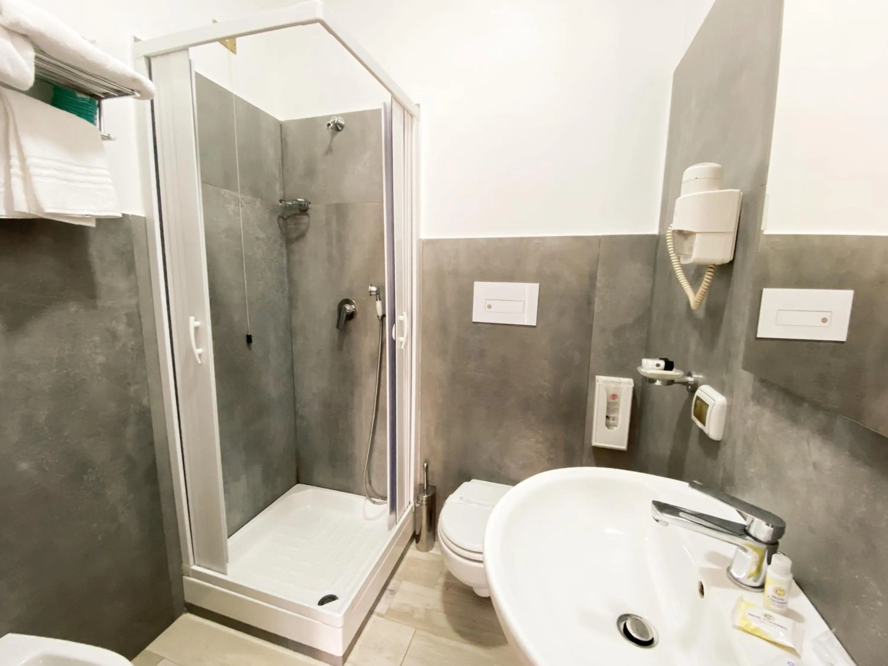 Toilet in Hotel Colombo