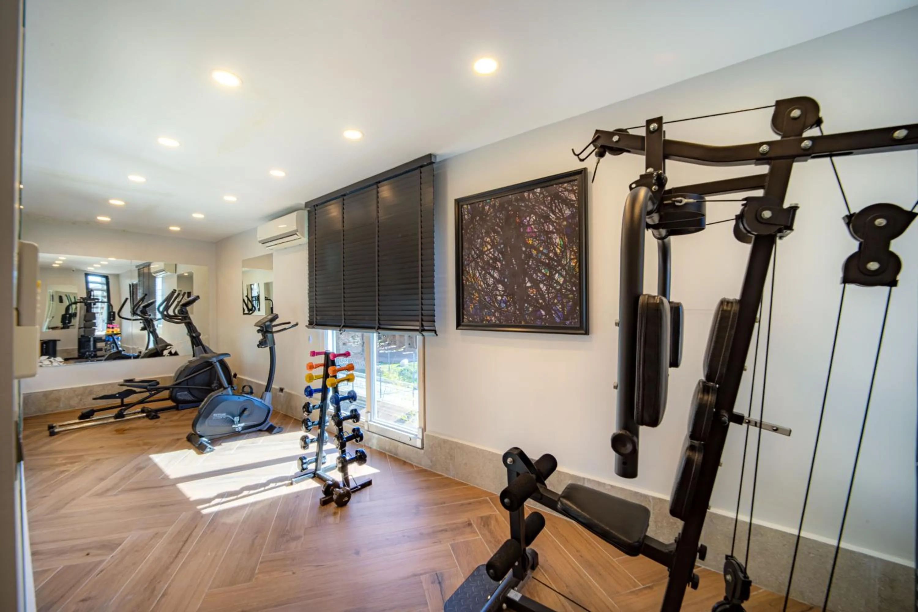 Fitness centre/facilities in Mula Hotel