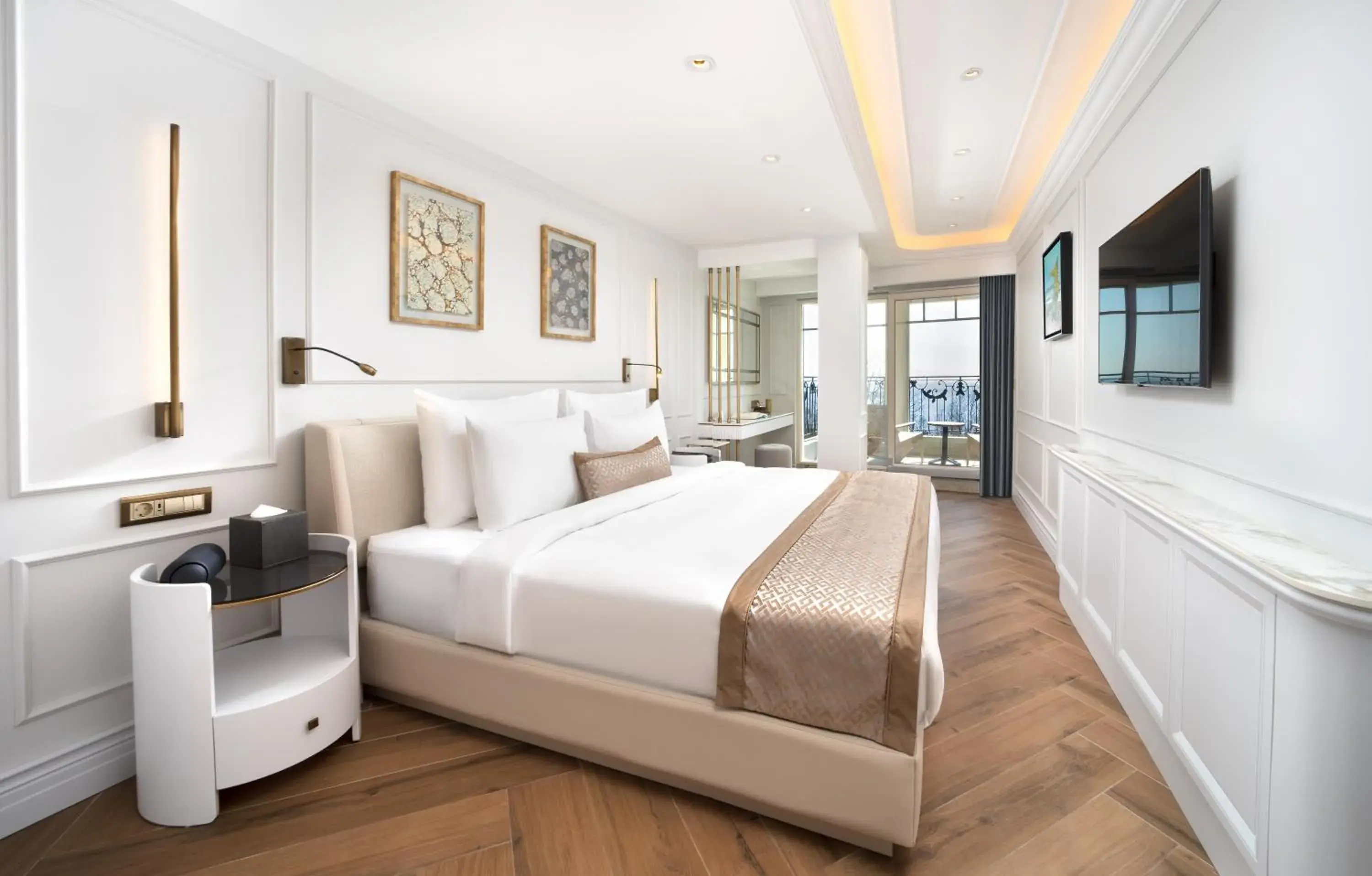 Photo of the whole room, Bed in Mula Hotel Photo of the whole room, Bed in Mula Hotel