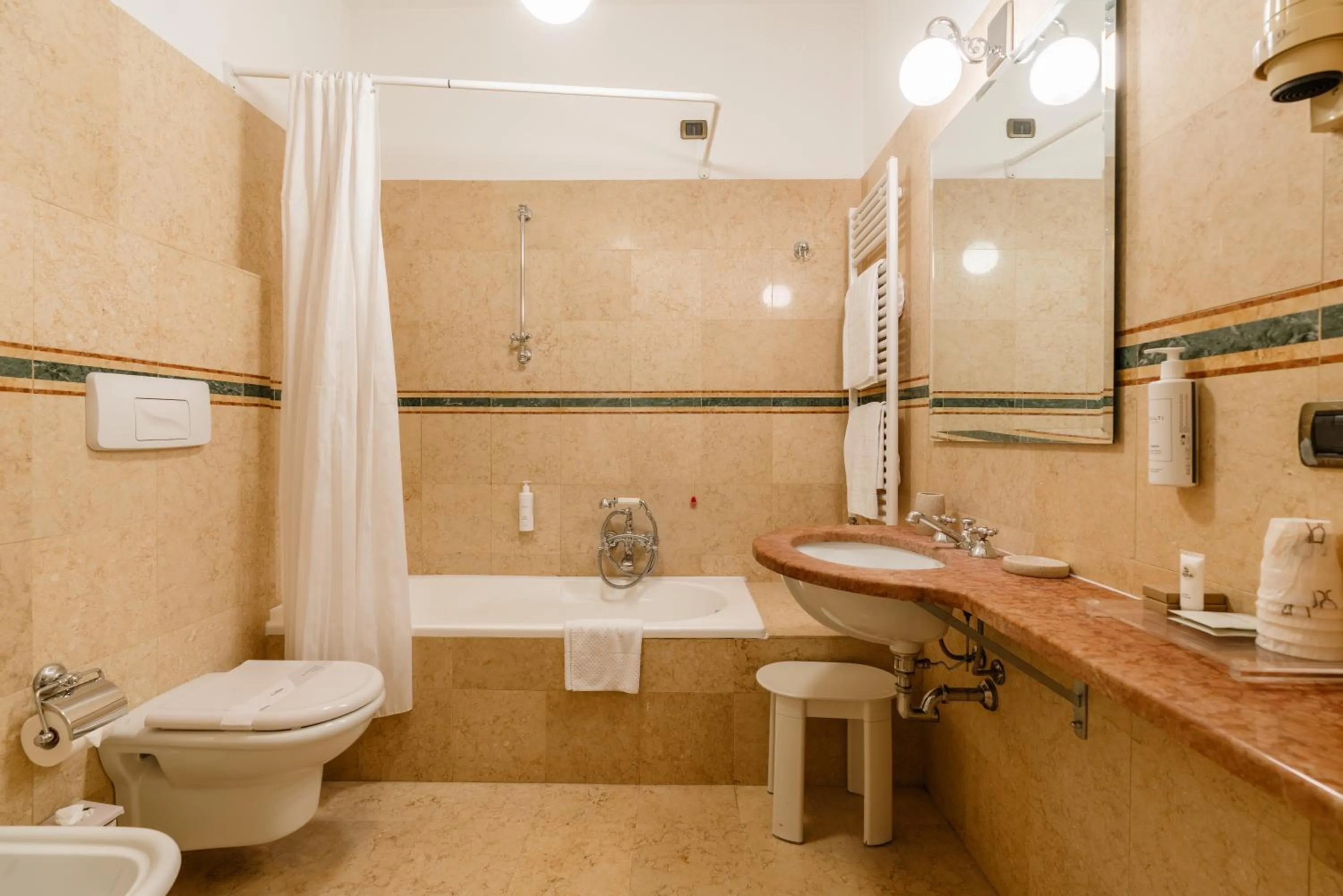 Bathroom in Villa Sofia Hotel