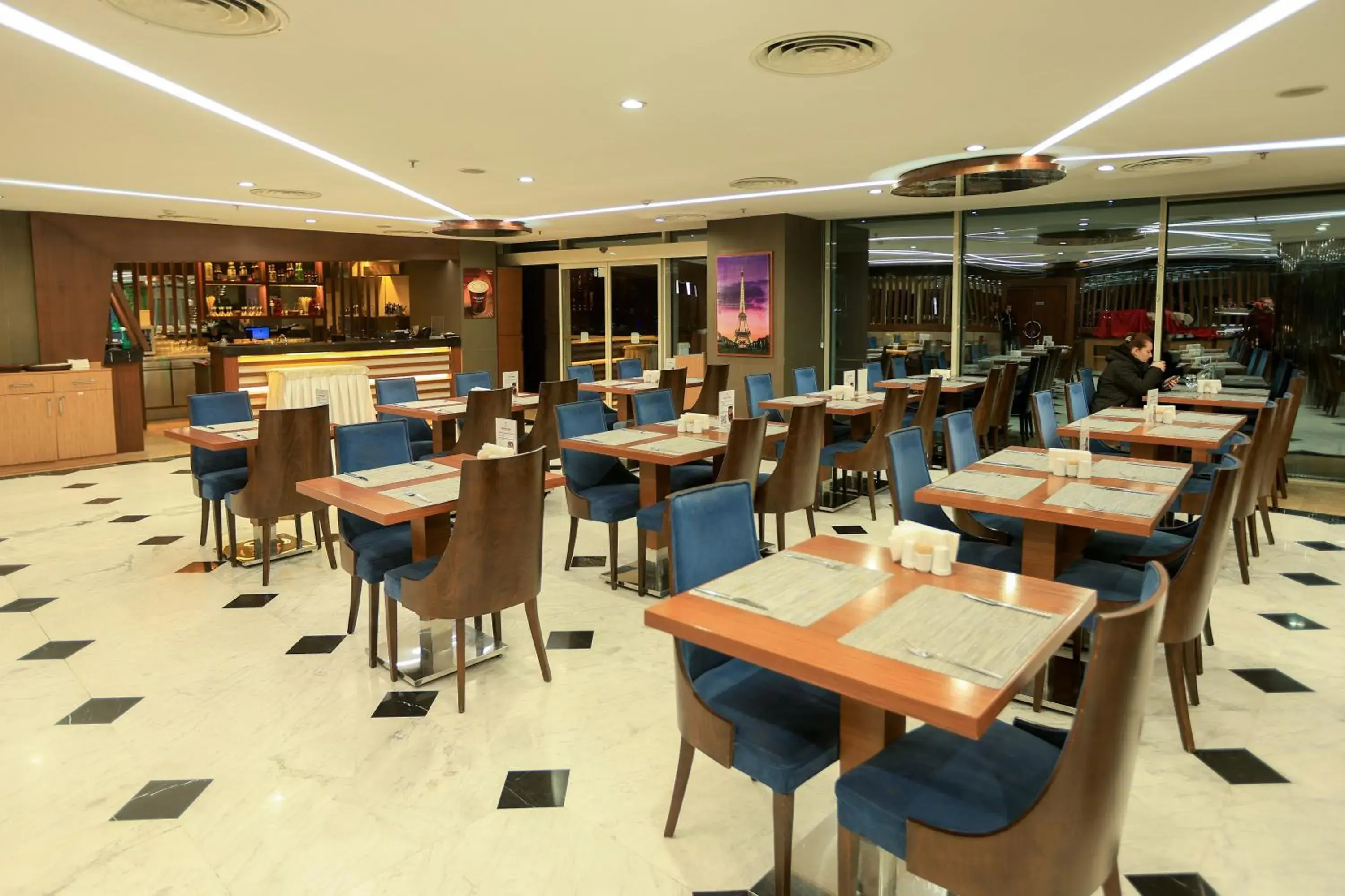 Restaurant/places to eat in Sirin Park Hotel Restaurant/places to eat in Sirin Park Hotel