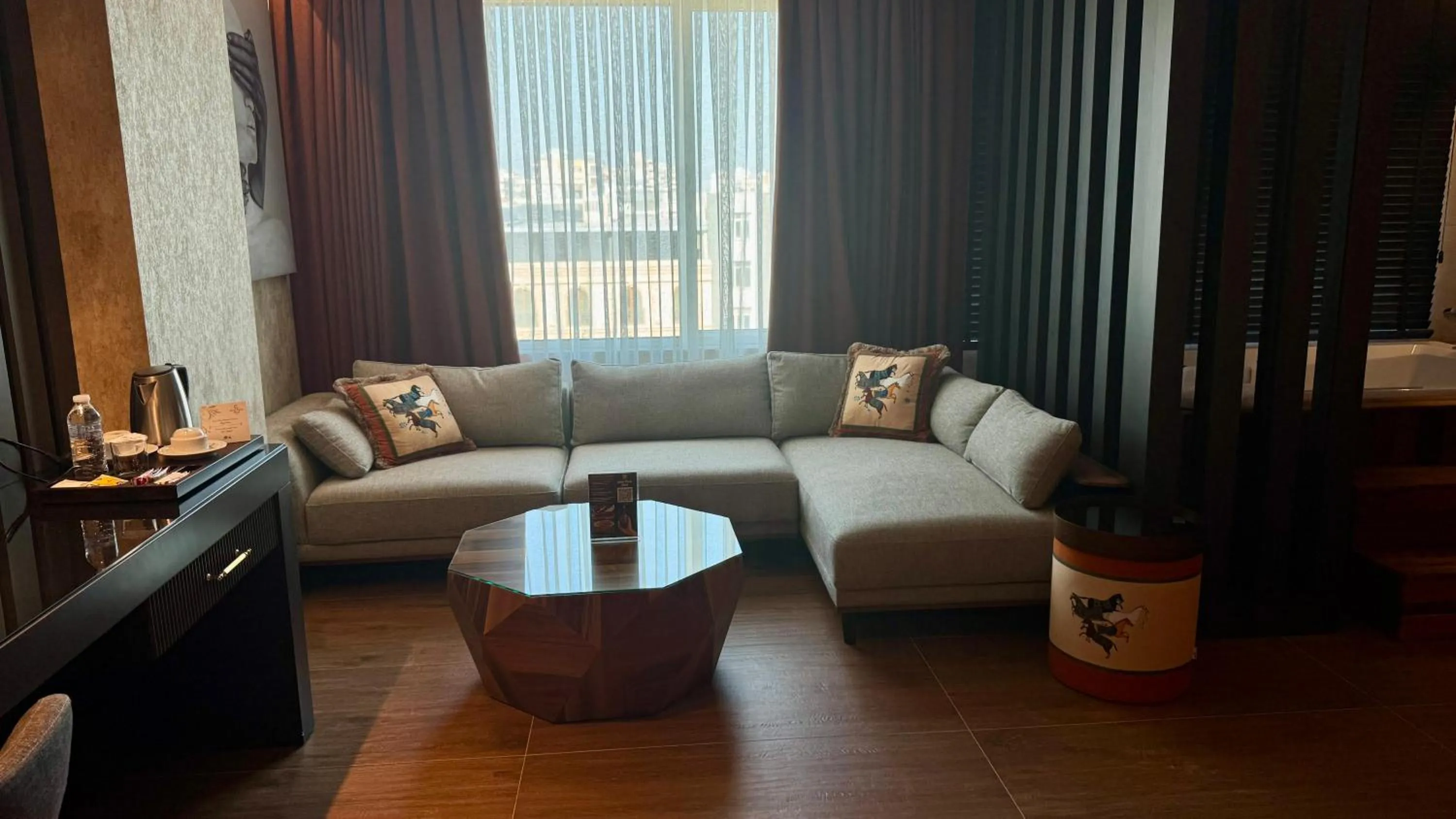 Living room in Sirin Park Hotel