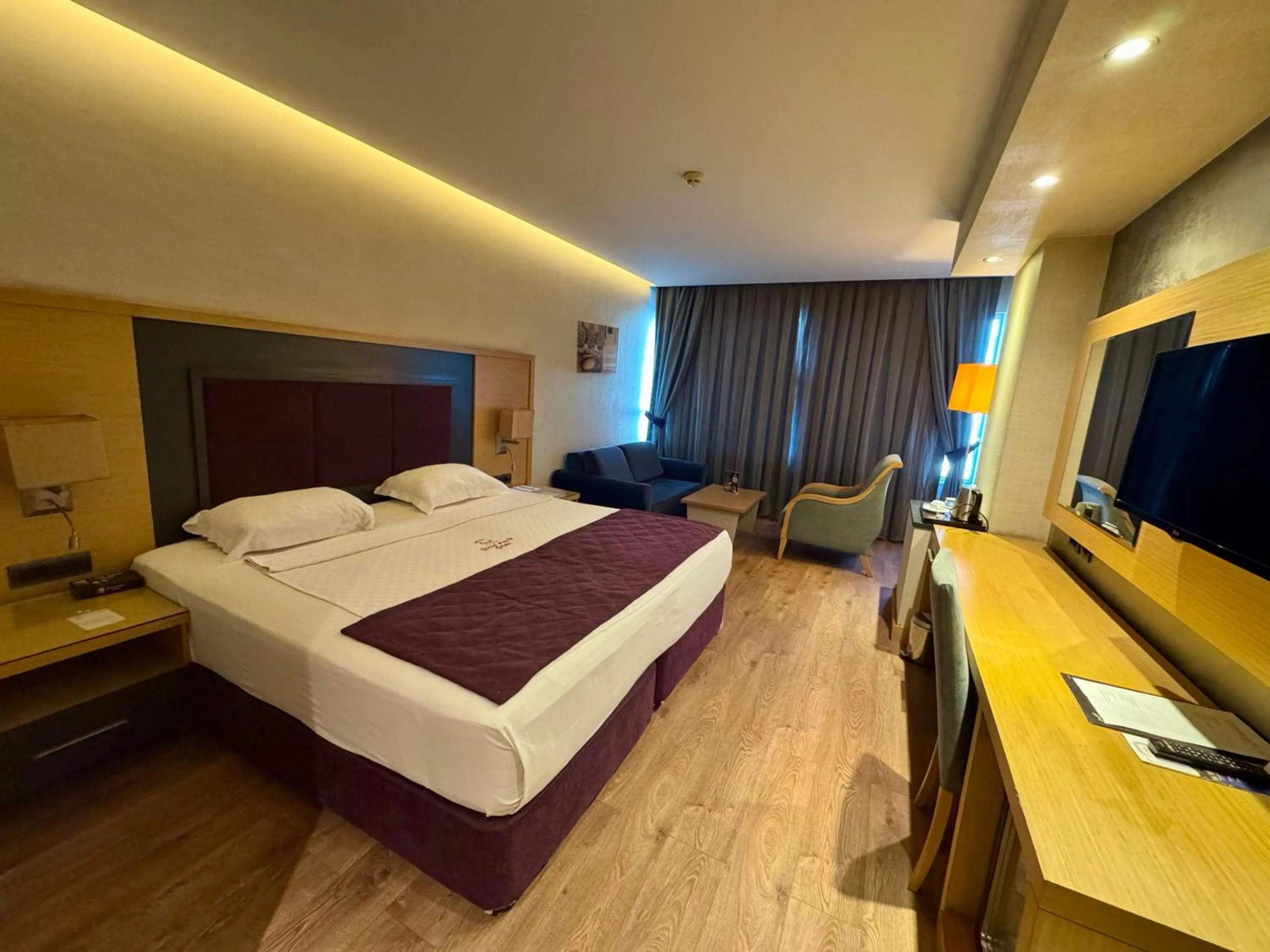 Bedroom, Bed in Sirin Park Hotel