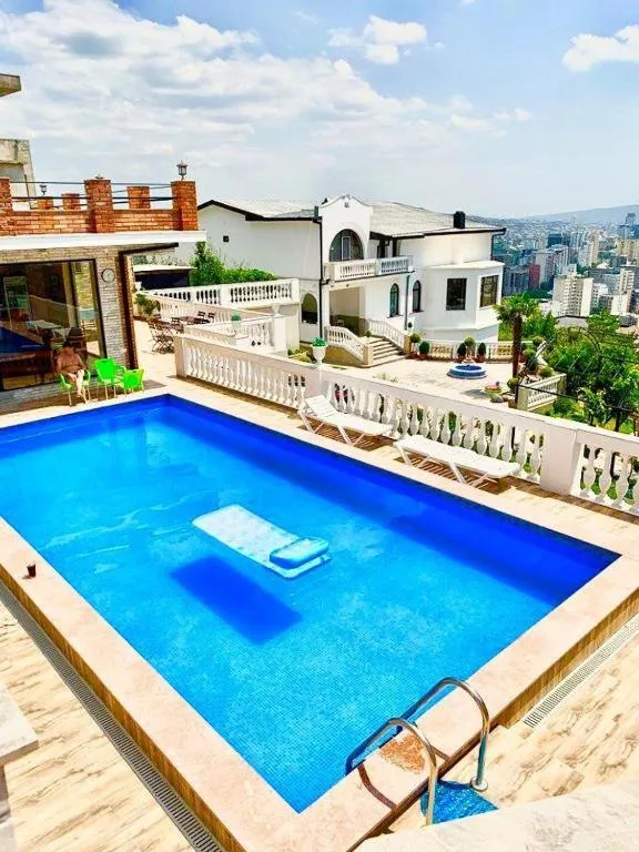 Swimming pool in The Hilltop Skyline Hotel