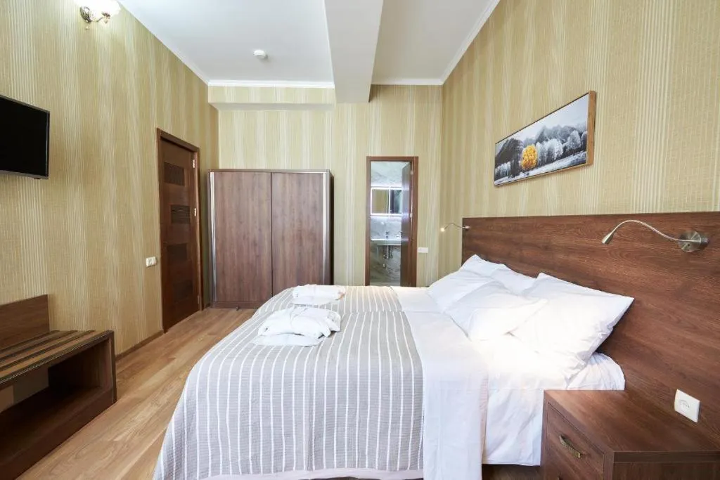 Bedroom in The Hilltop Skyline Hotel