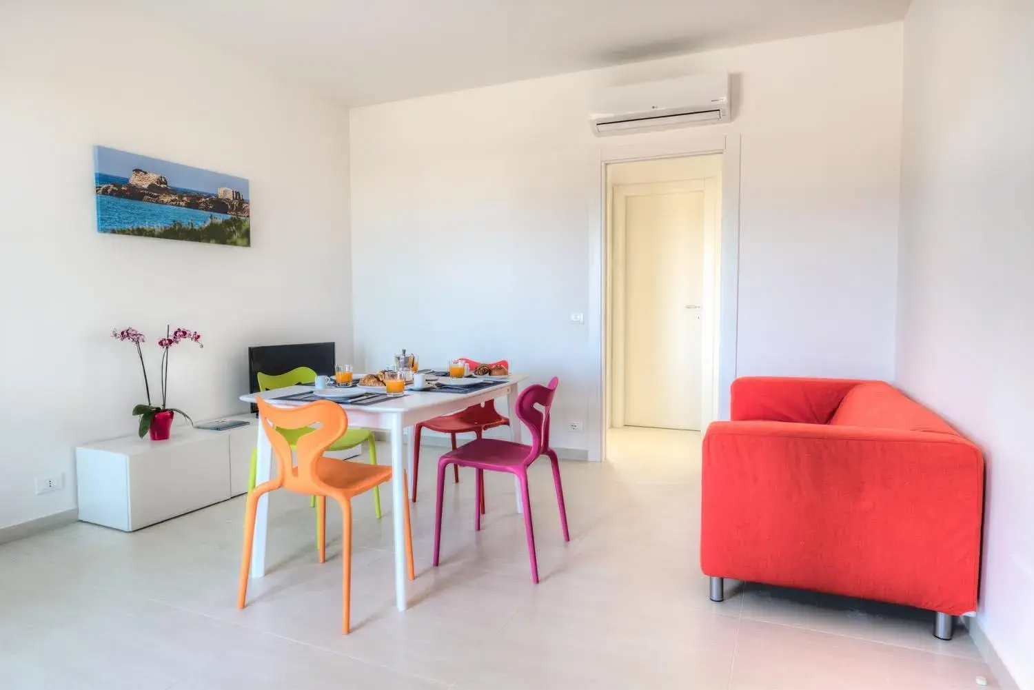 Living room, Dining Area in Appartamenti Sud Est