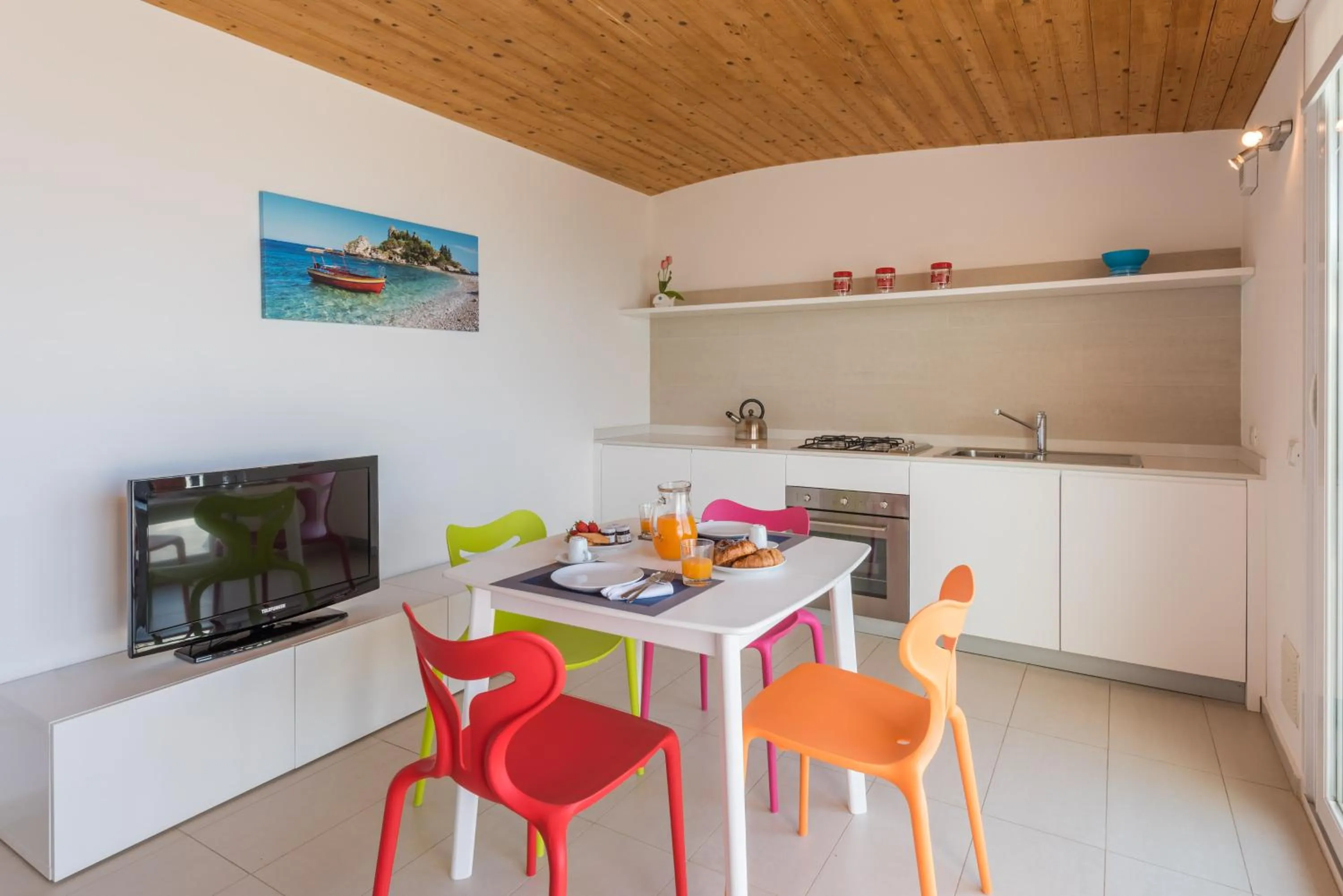 Kitchen or kitchenette in Appartamenti Sud Est