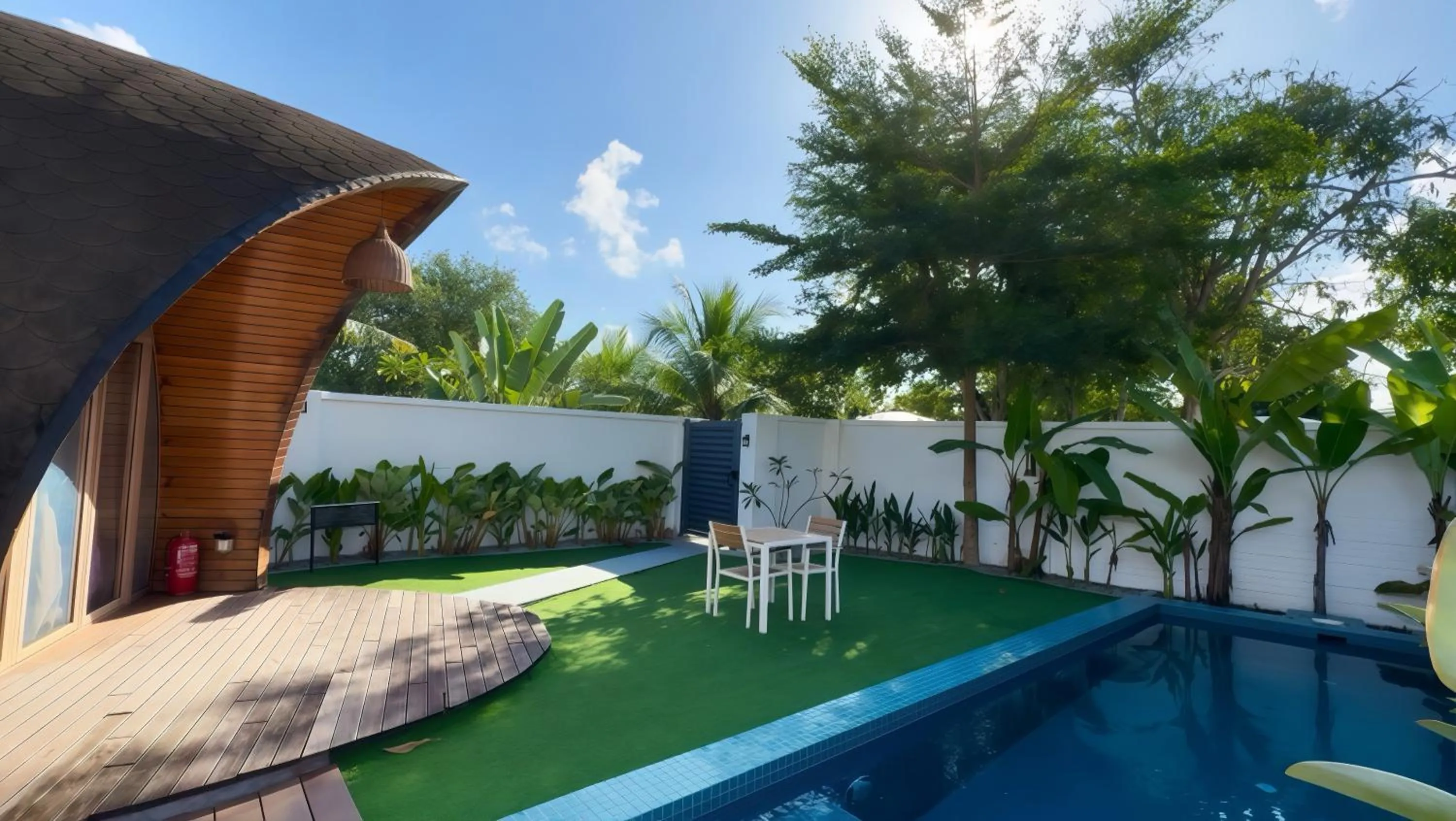 Swimming pool in Found Mansion