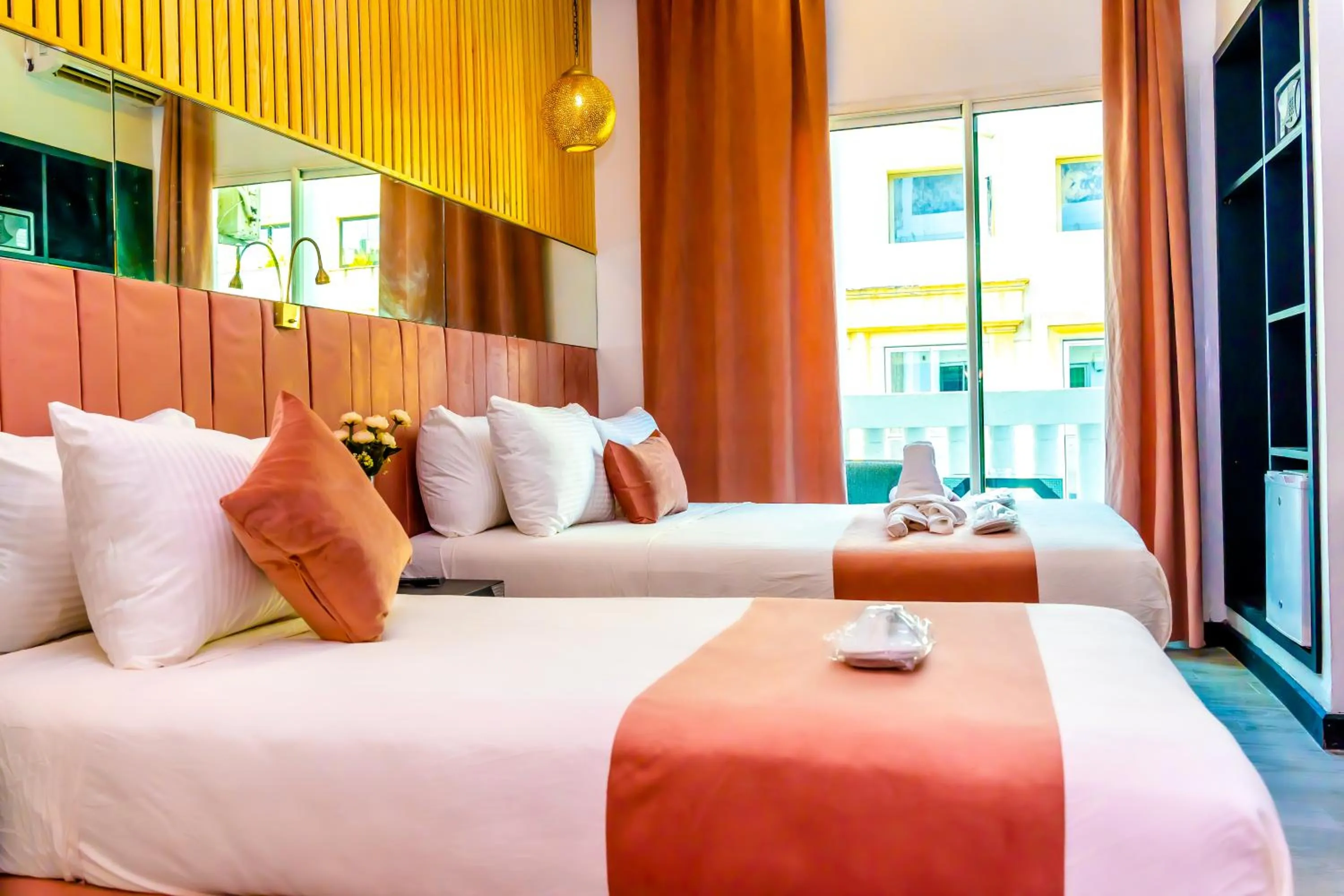 Photo of the whole room, Bed in Hotel Les Ambassadeurs