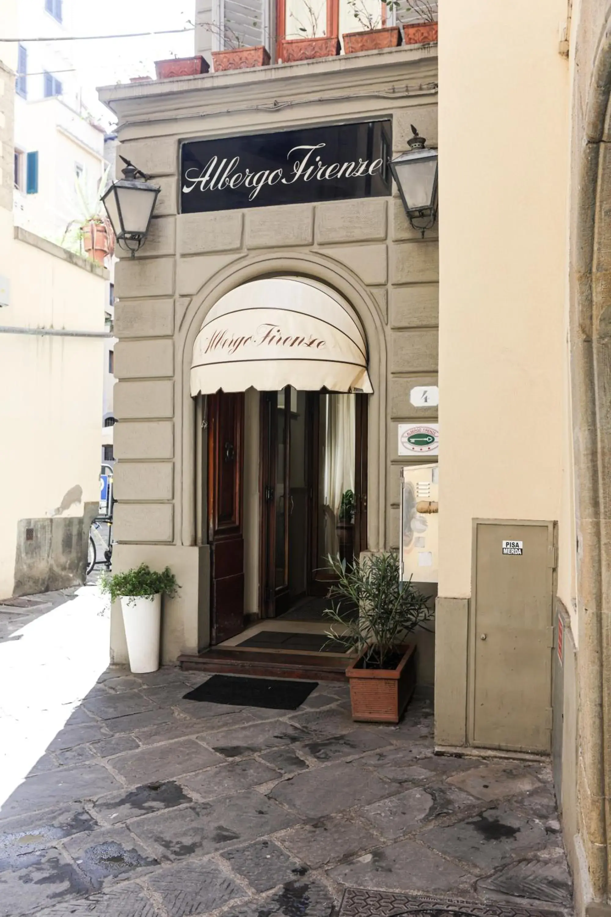 Property building in Albergo Firenze Property building in Albergo Firenze