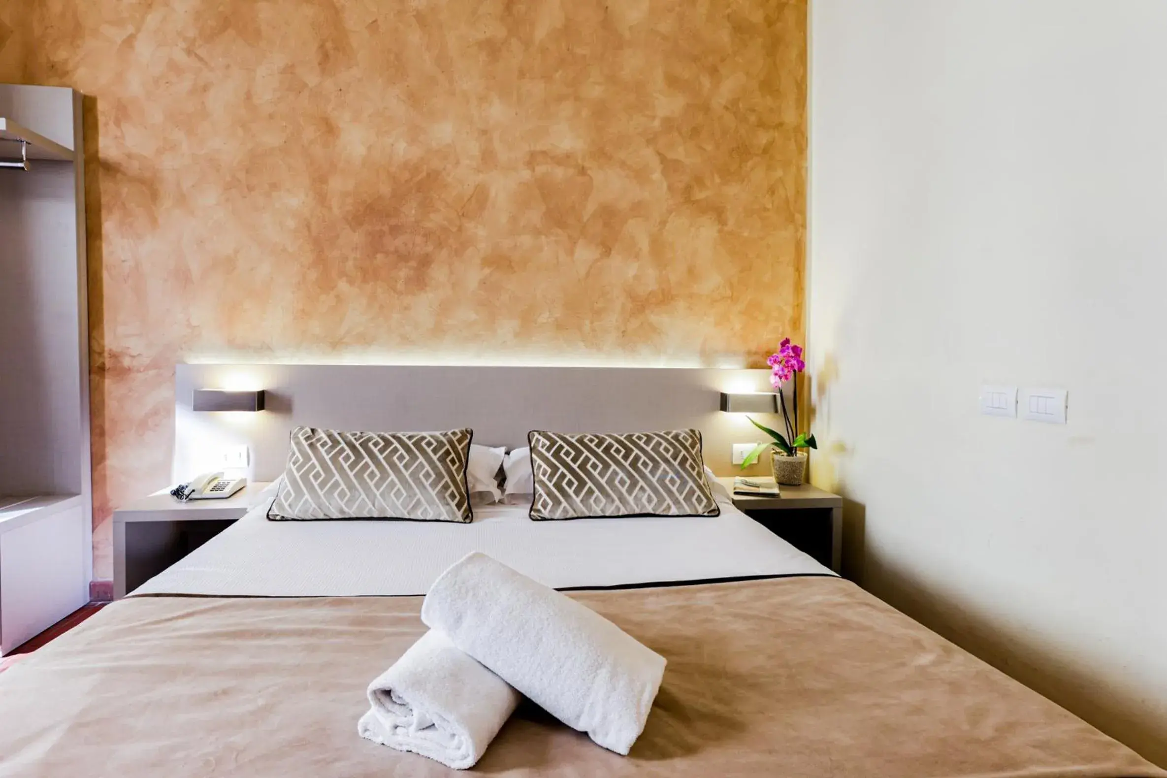 Bed in Albergo Firenze Bed in Albergo Firenze