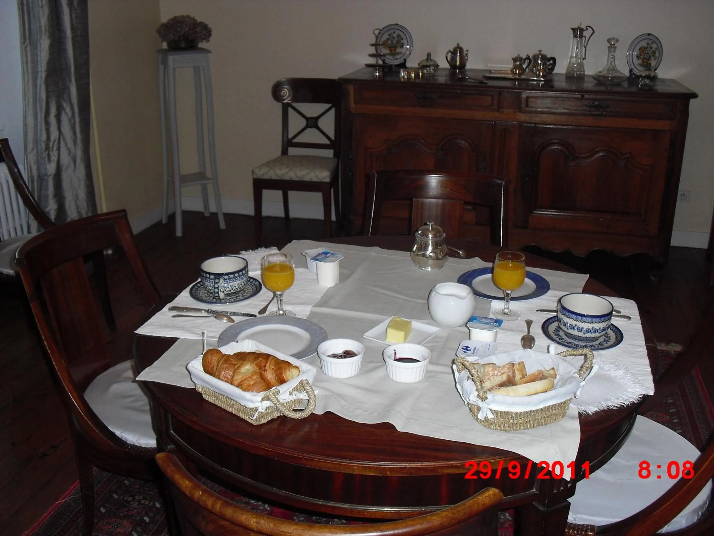 Dining area in Chambre d'Hôtes Marchand