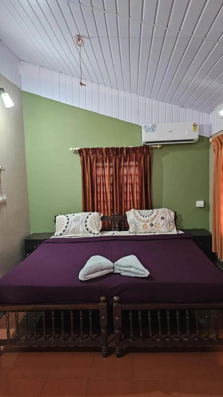 Bed in Perch by the sea