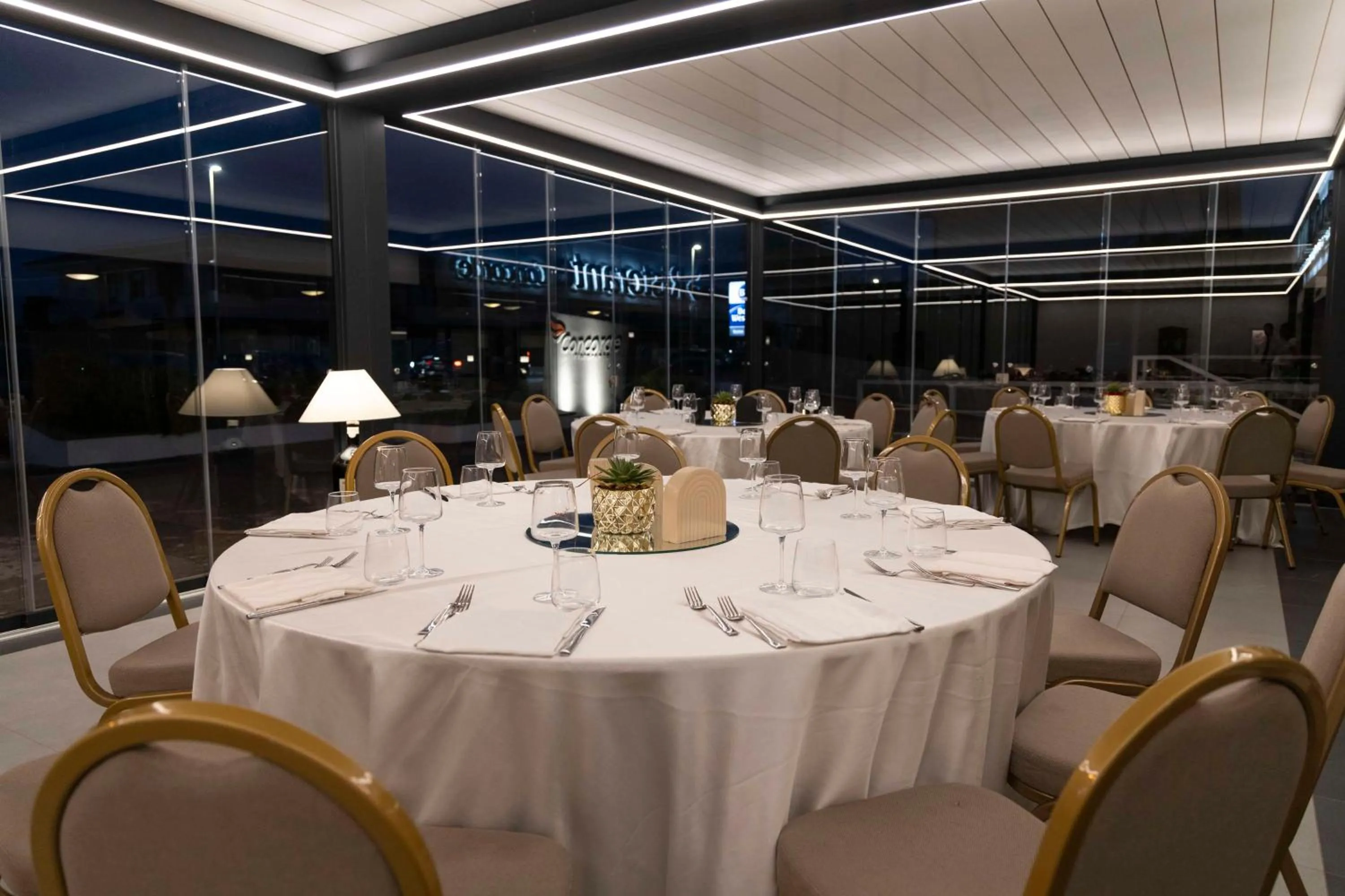 Restaurant/places to eat in Best Western Hotel Rome Airport