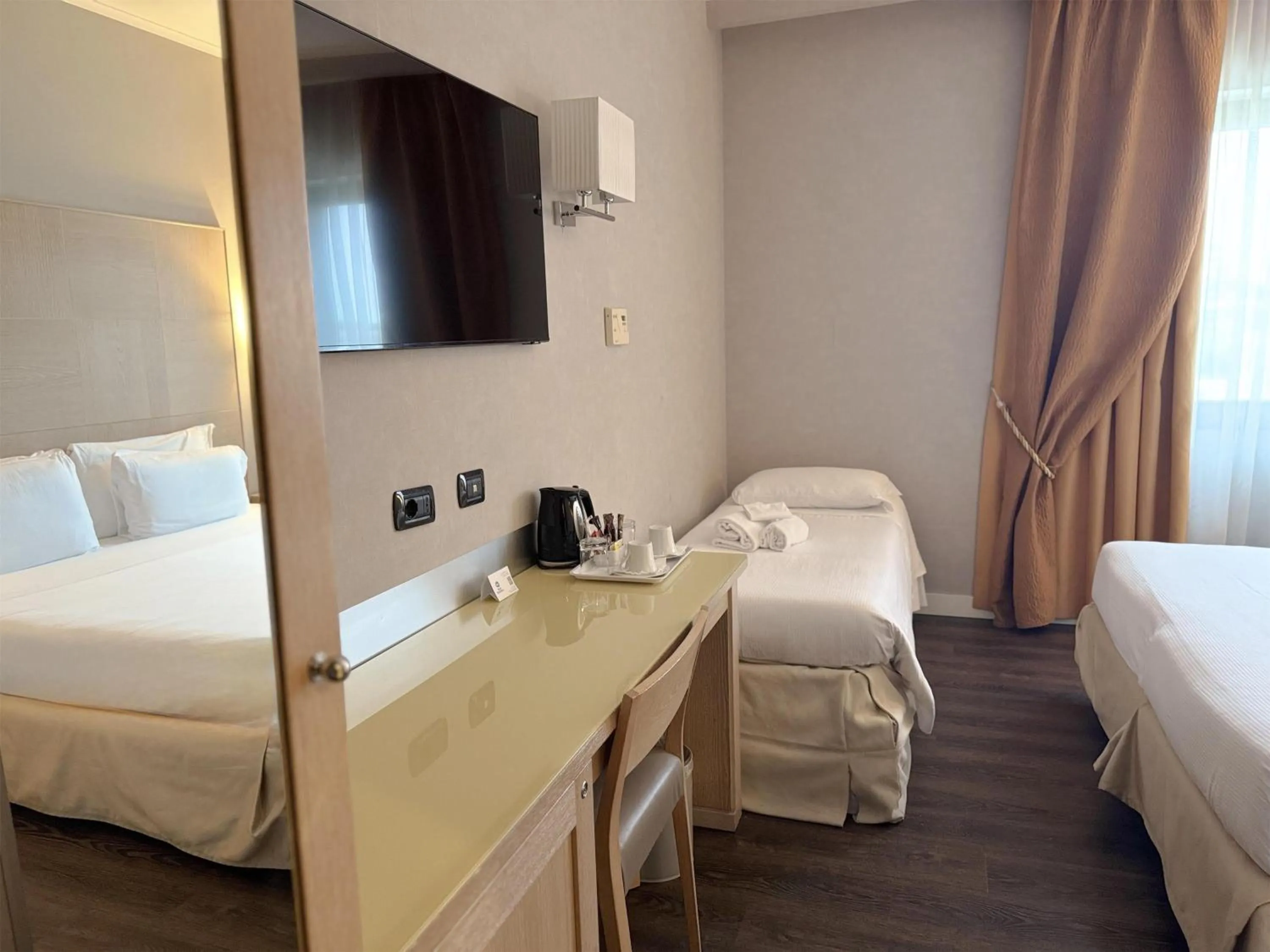 Bedroom, Bed in Best Western Hotel Rome Airport