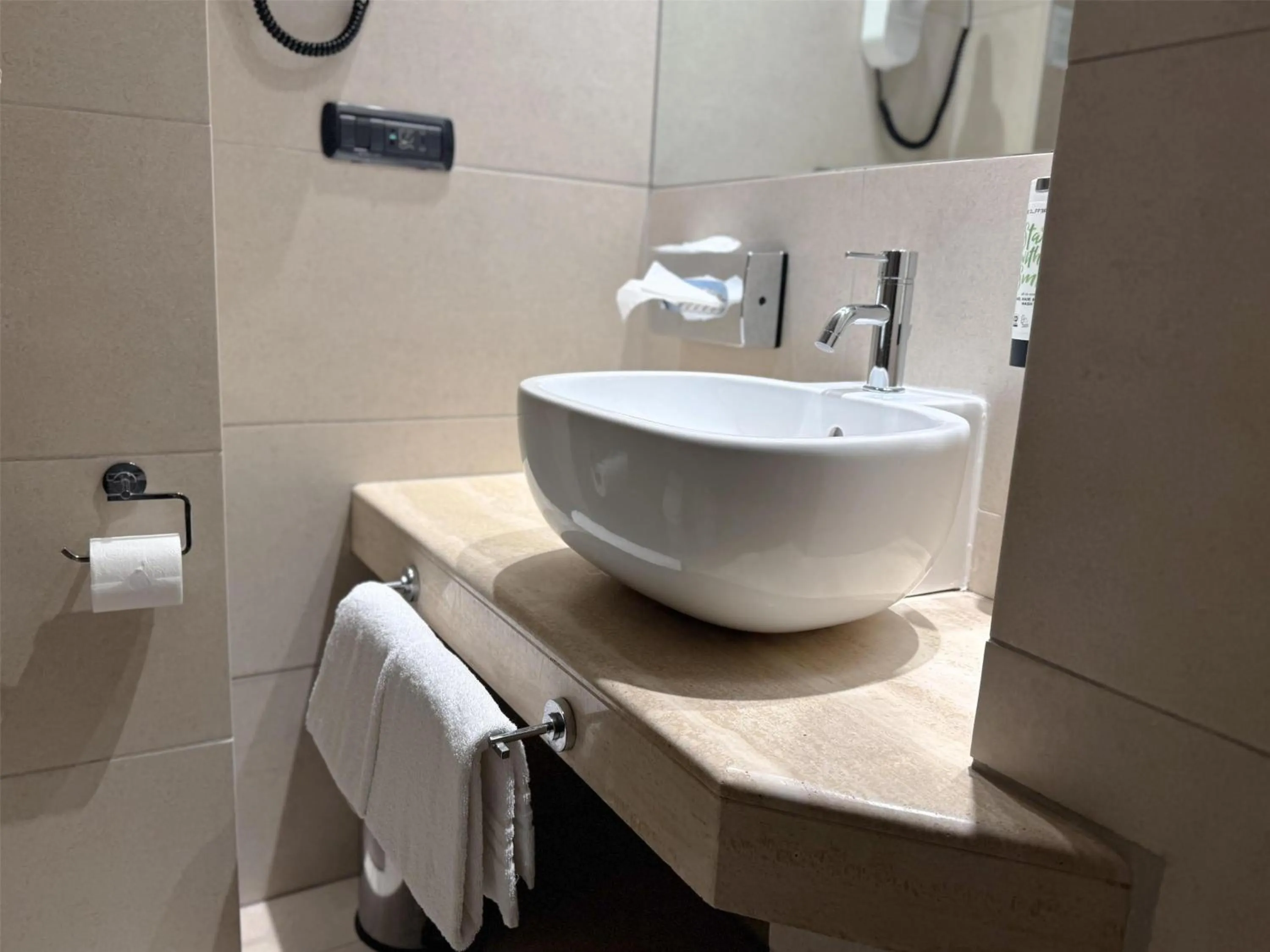 Bathroom in Best Western Hotel Rome Airport