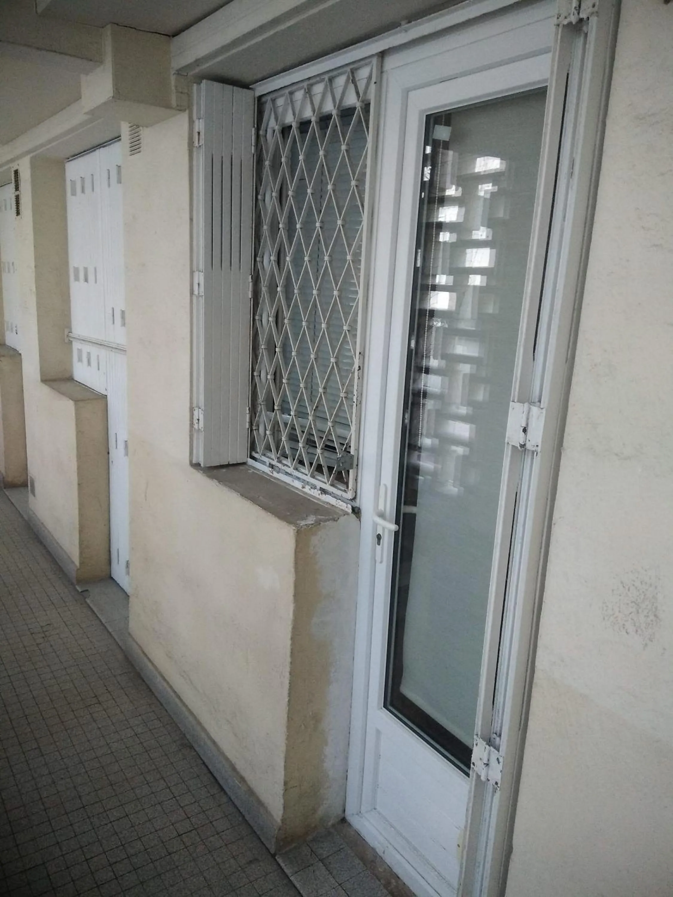 View (from property/room) in Studette Cannes centre