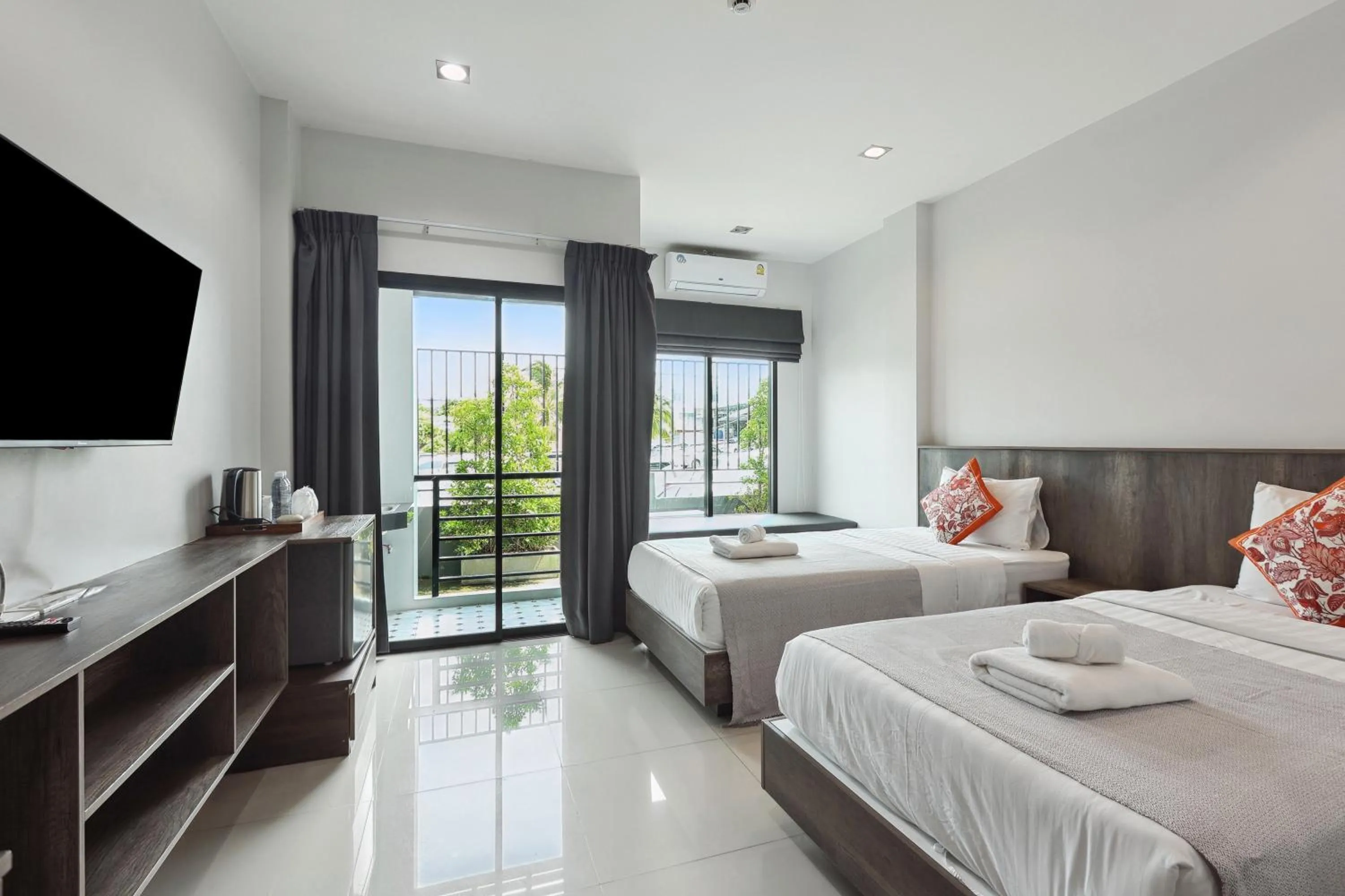 Bed in De Piraya residence