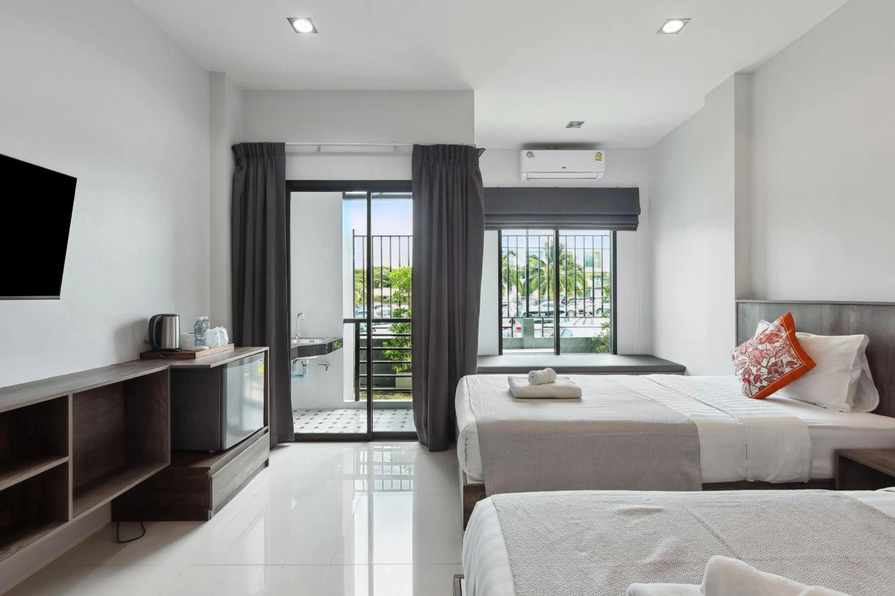 Bed in De Piraya residence