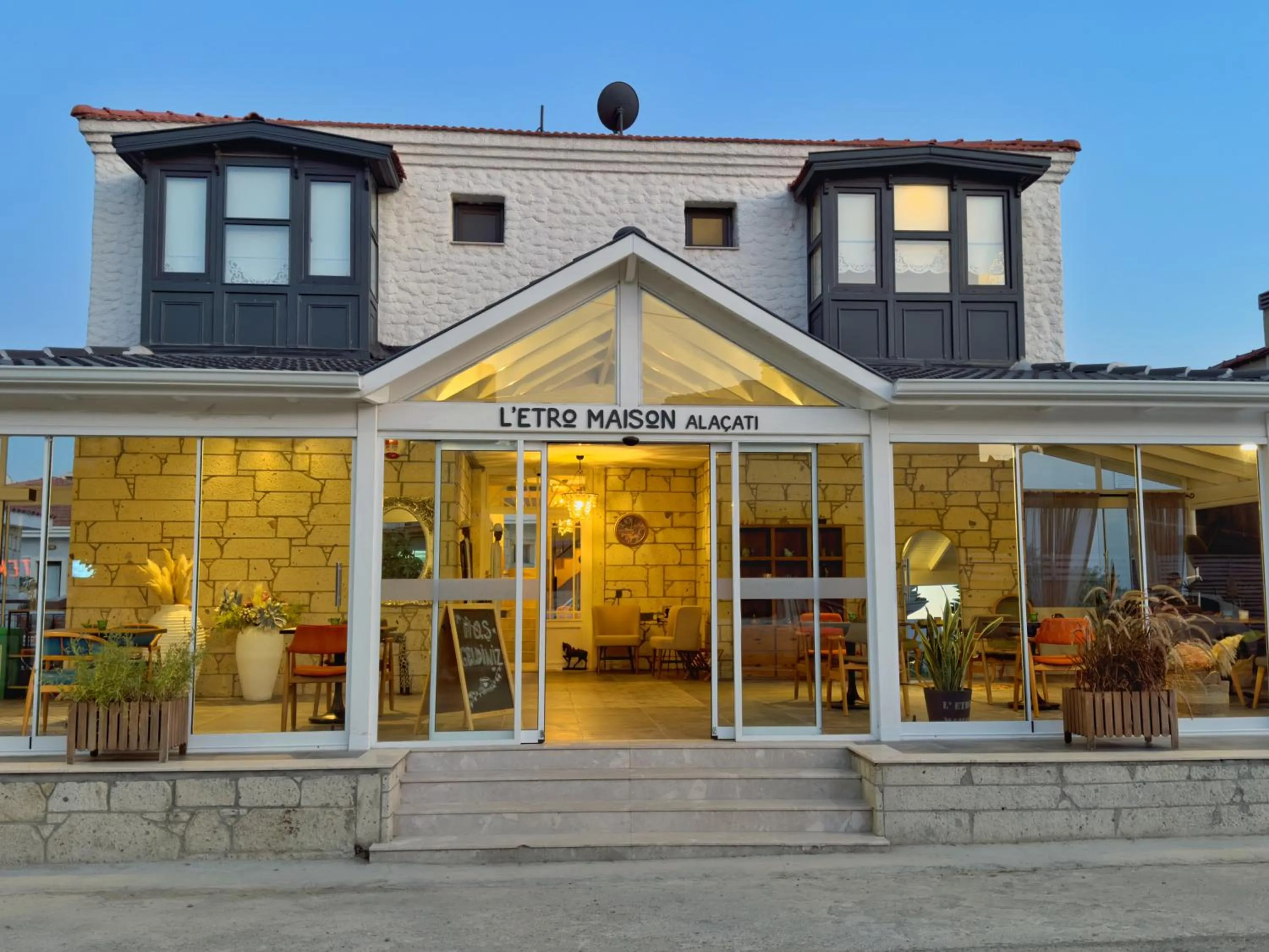 L'ETRO MAISON ALACATI HOTEL