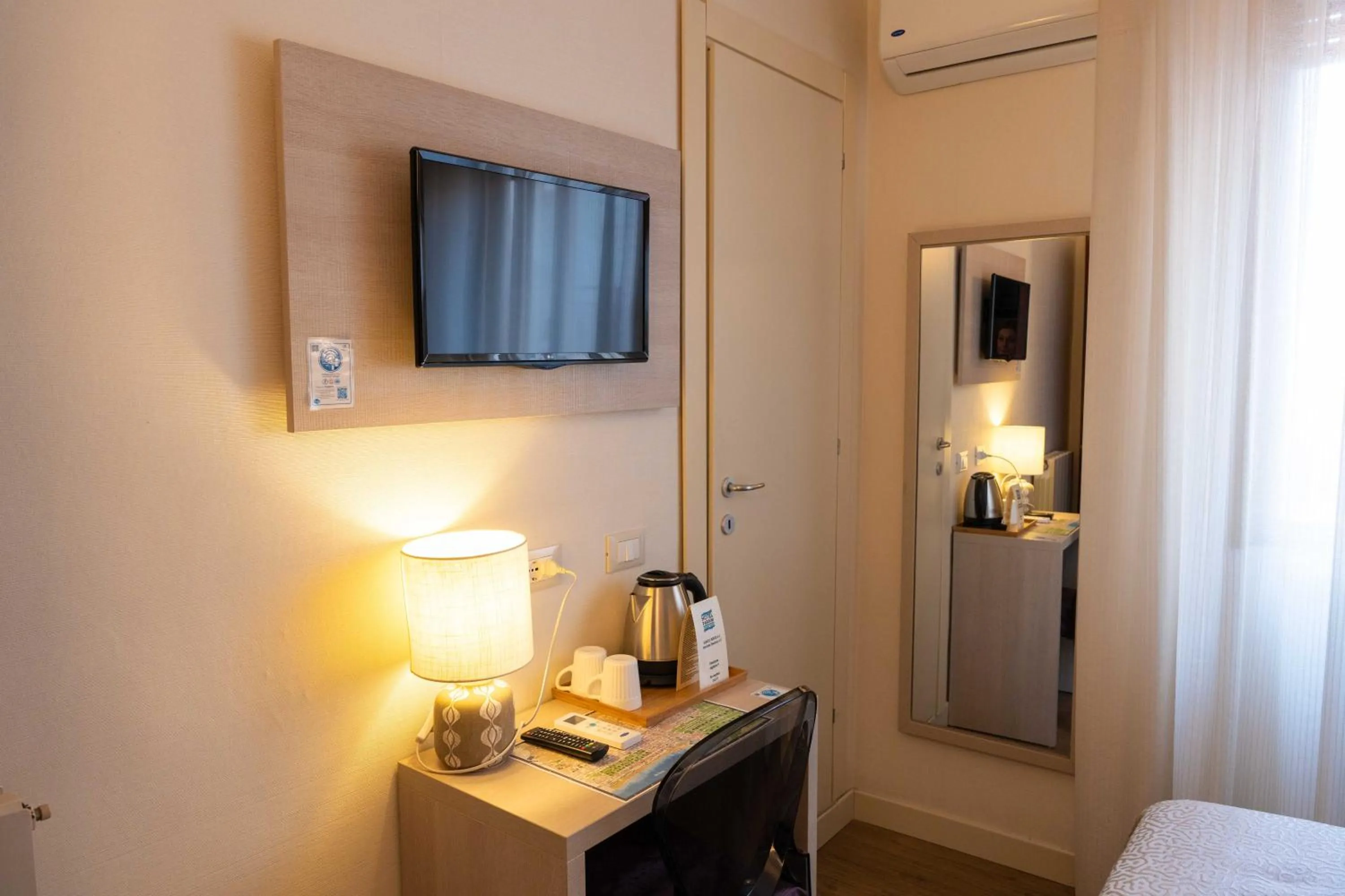 Photo of the whole room, Bed in Hotel Pardini