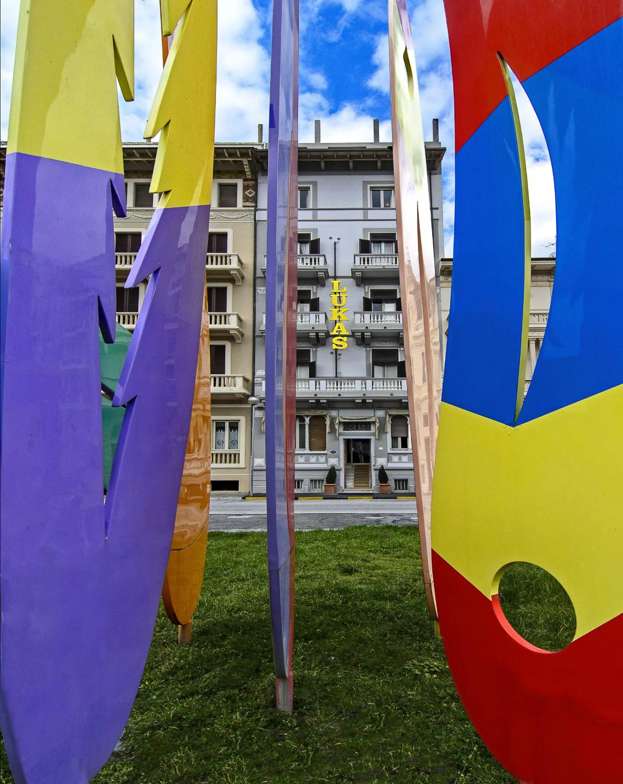 Property building in Hotel Lukas Vegetarian & Vegan