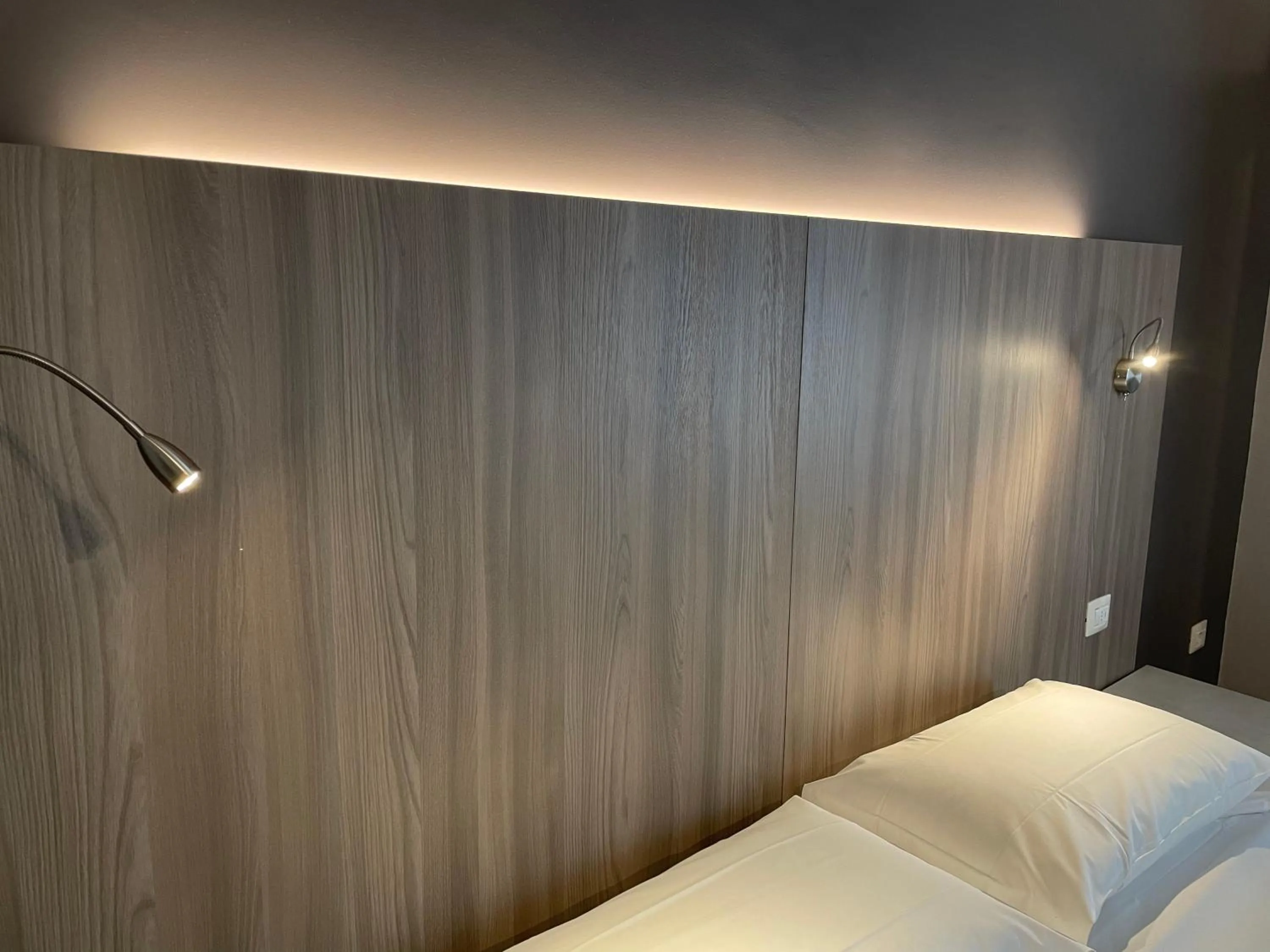 Decorative detail, Bed in Hotel Lukas Vegetarian & Vegan