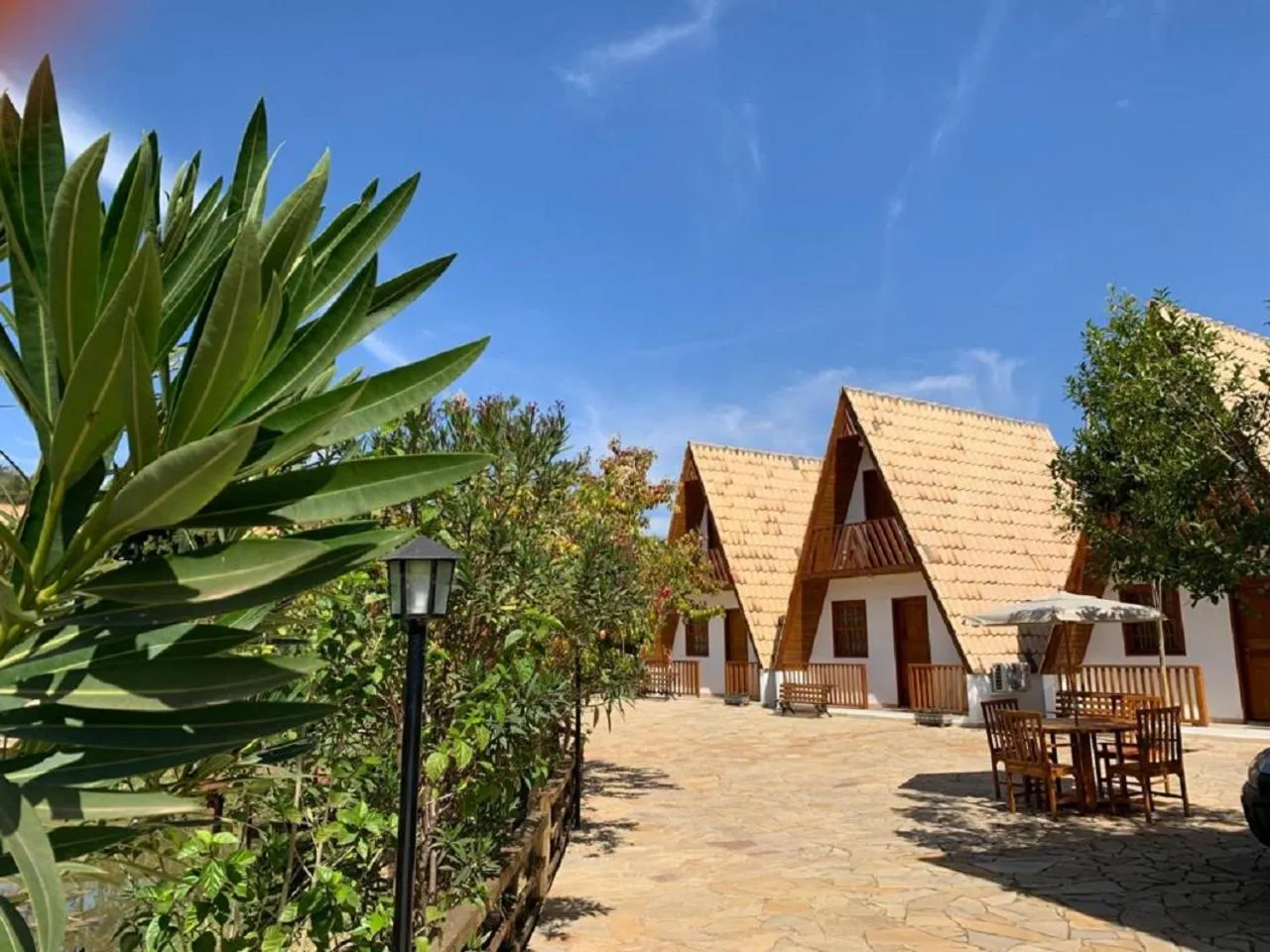 Inner courtyard view in Pousada Olaria - Chalés e Suítes