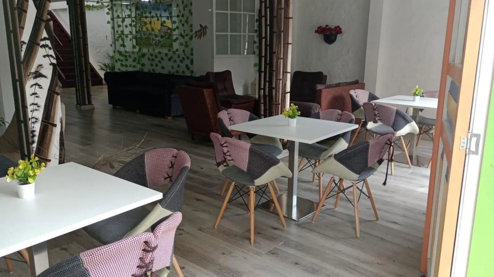 Dining area in Hotel Las Flores