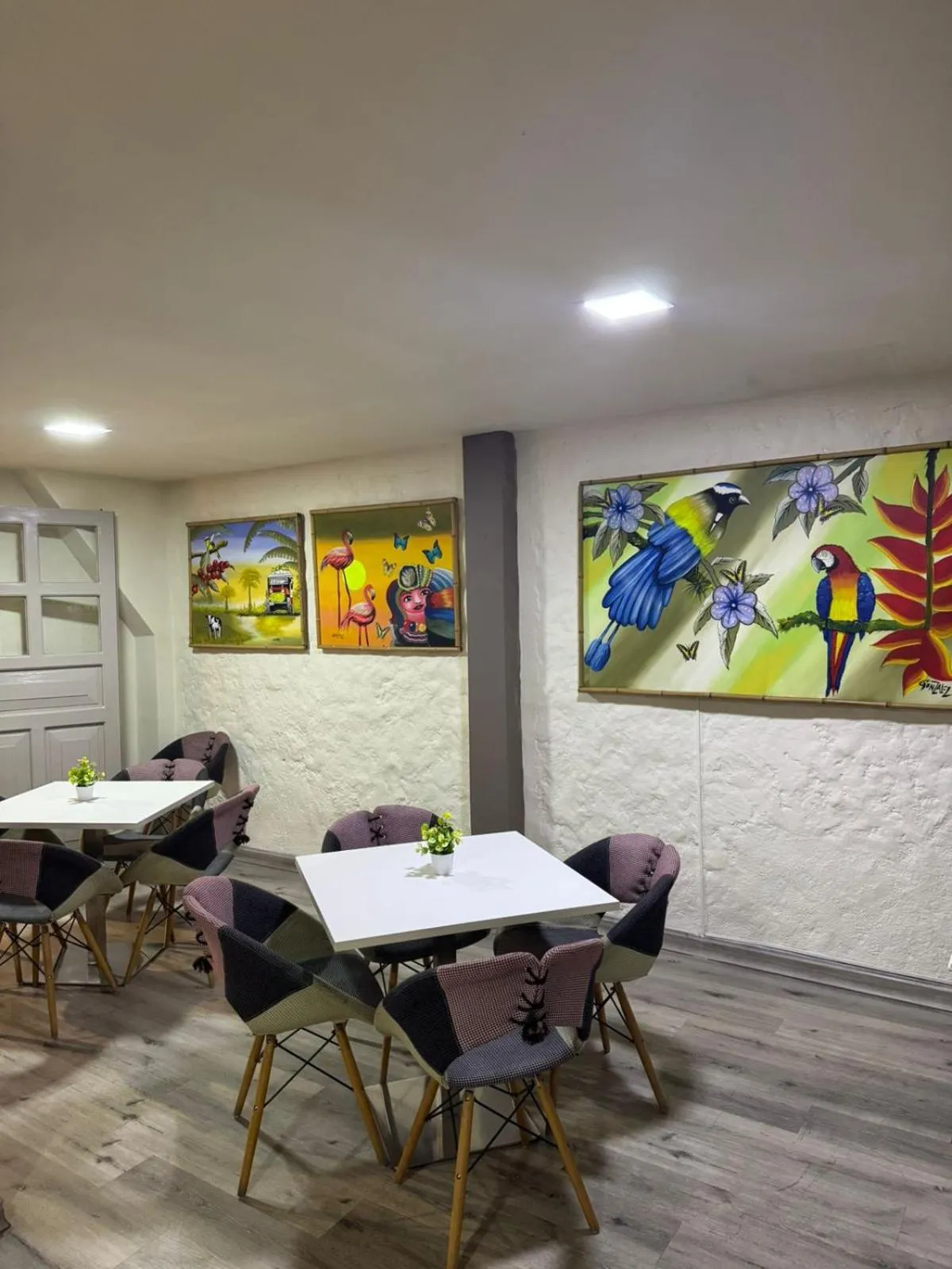 Restaurant/places to eat in Hotel Las Flores