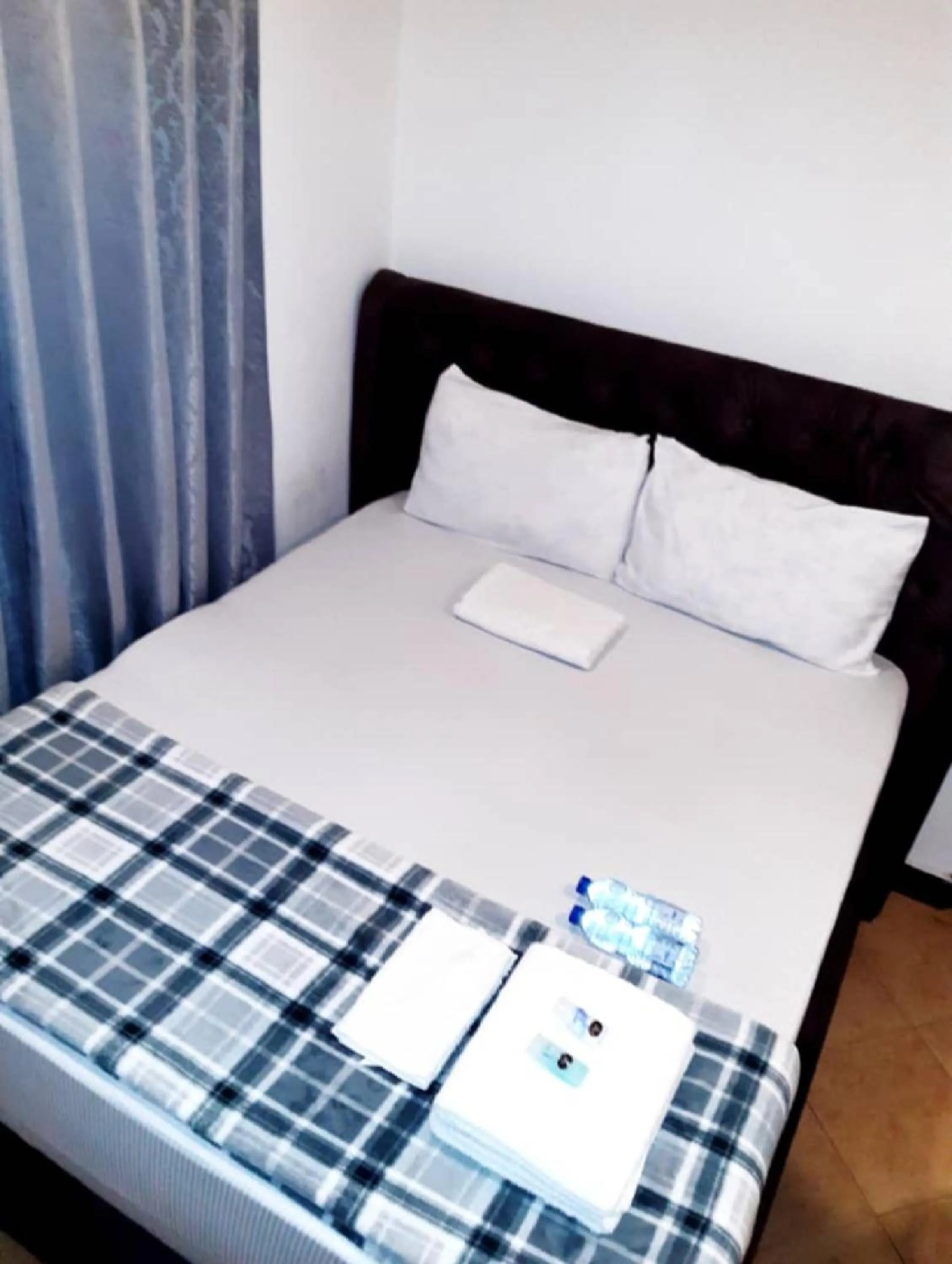 Bed in Mkamiti Villa - Airport Hotel with Free Shuttle