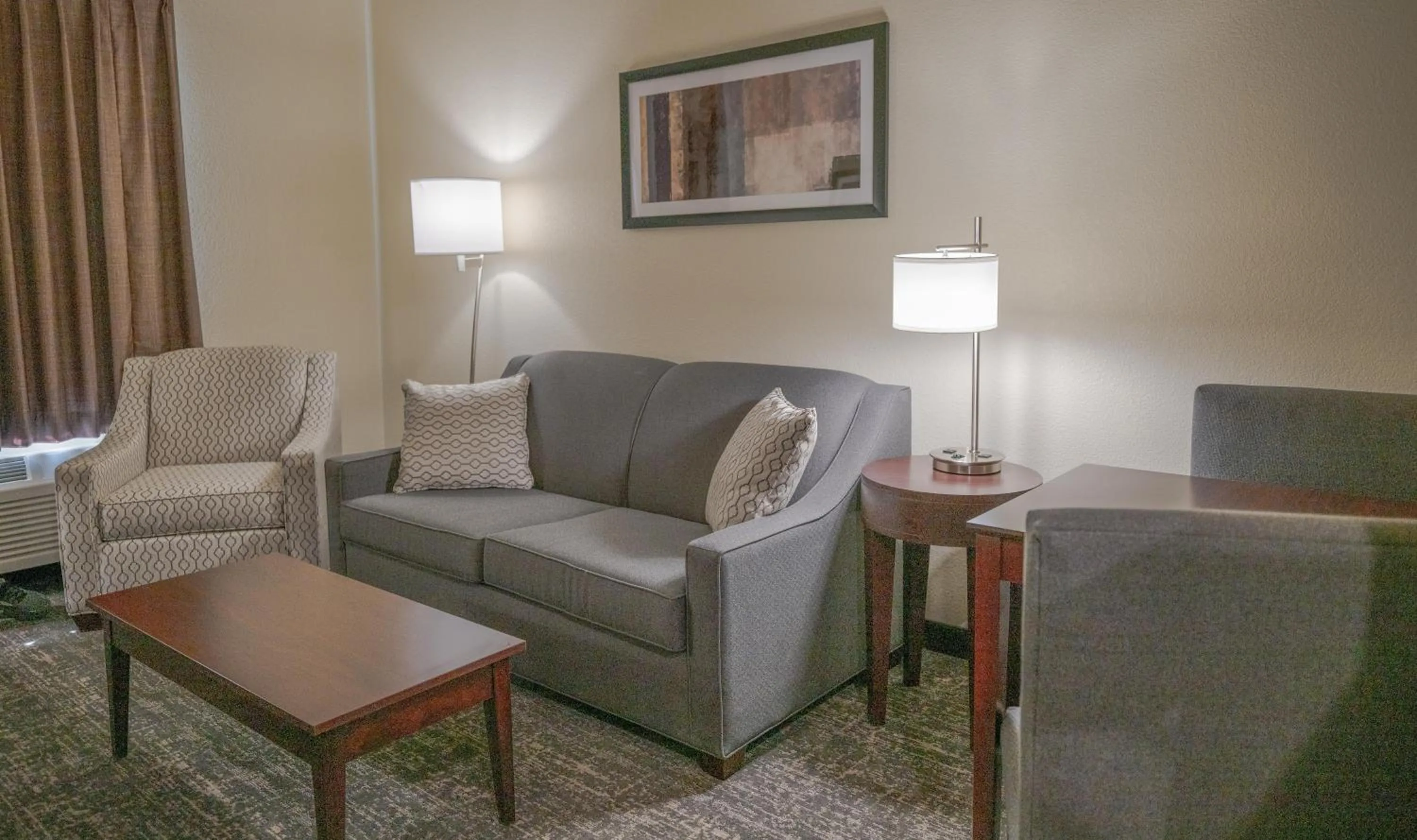 Bedroom in Cobblestone Hotel & Suites - Lamar