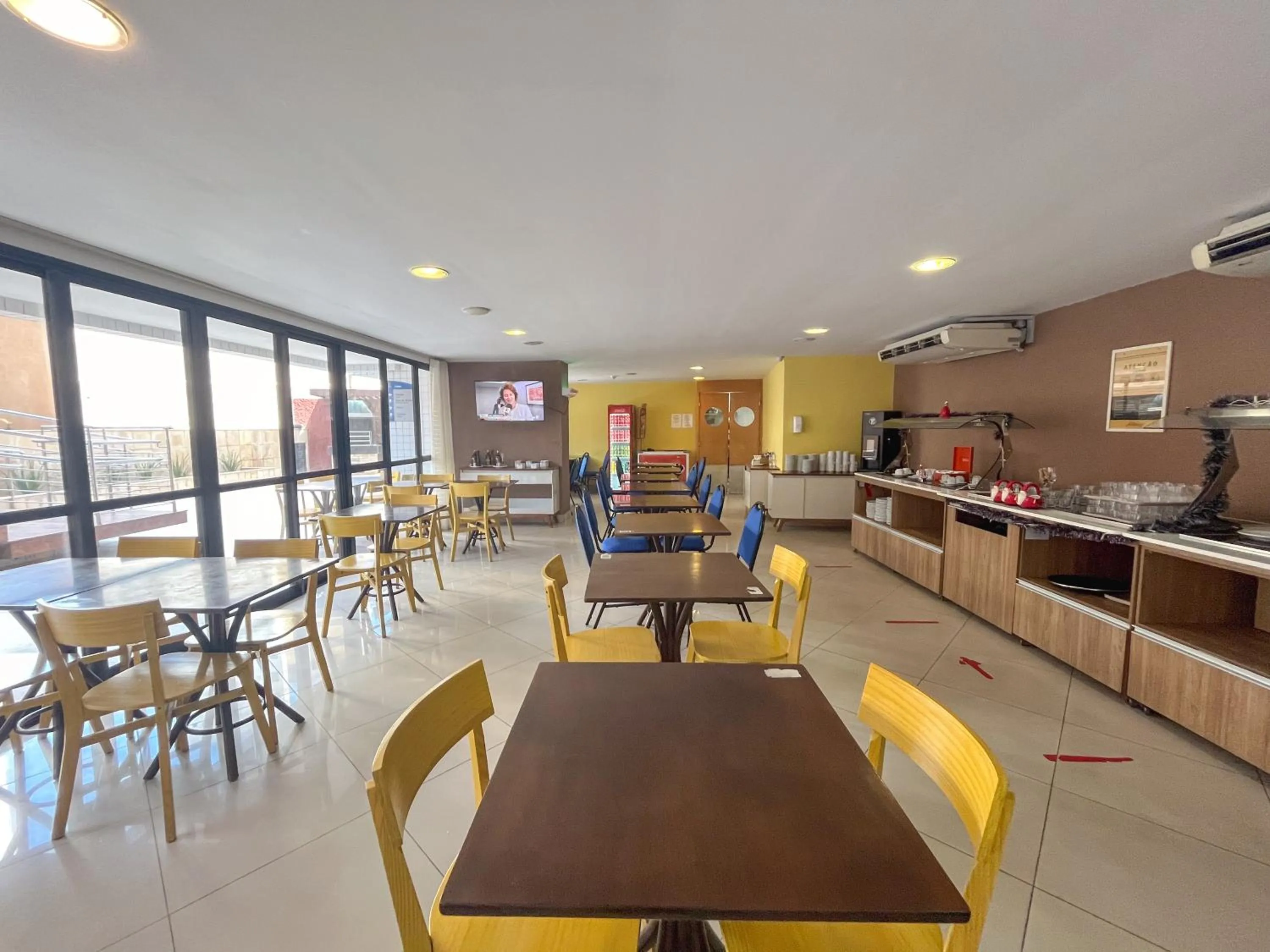 Restaurant/places to eat in Ponta Negra Flats Confort Accommodations Vista para o Mar