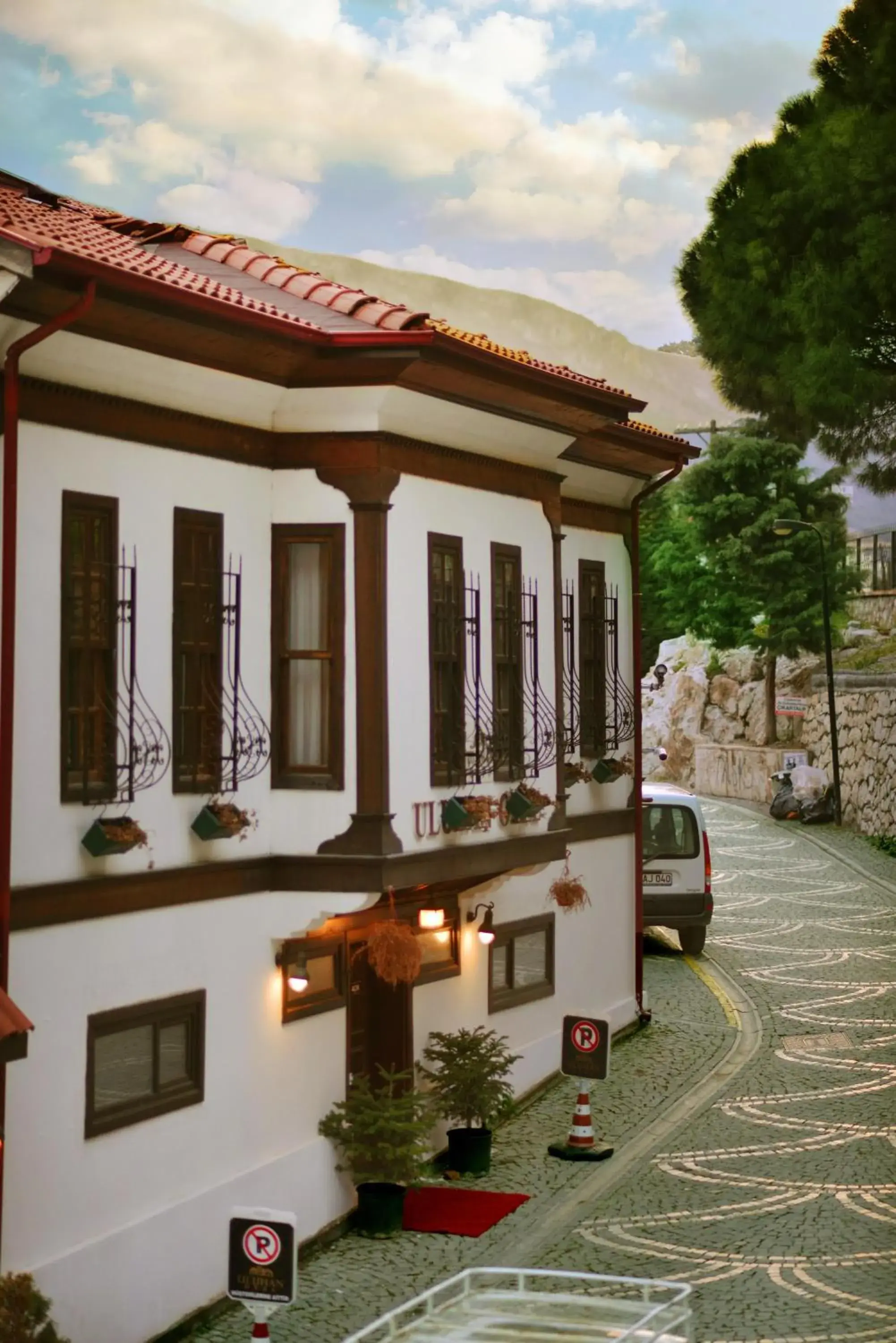 Facade/entrance in Uluhan Hotel Facade/entrance in Uluhan Hotel