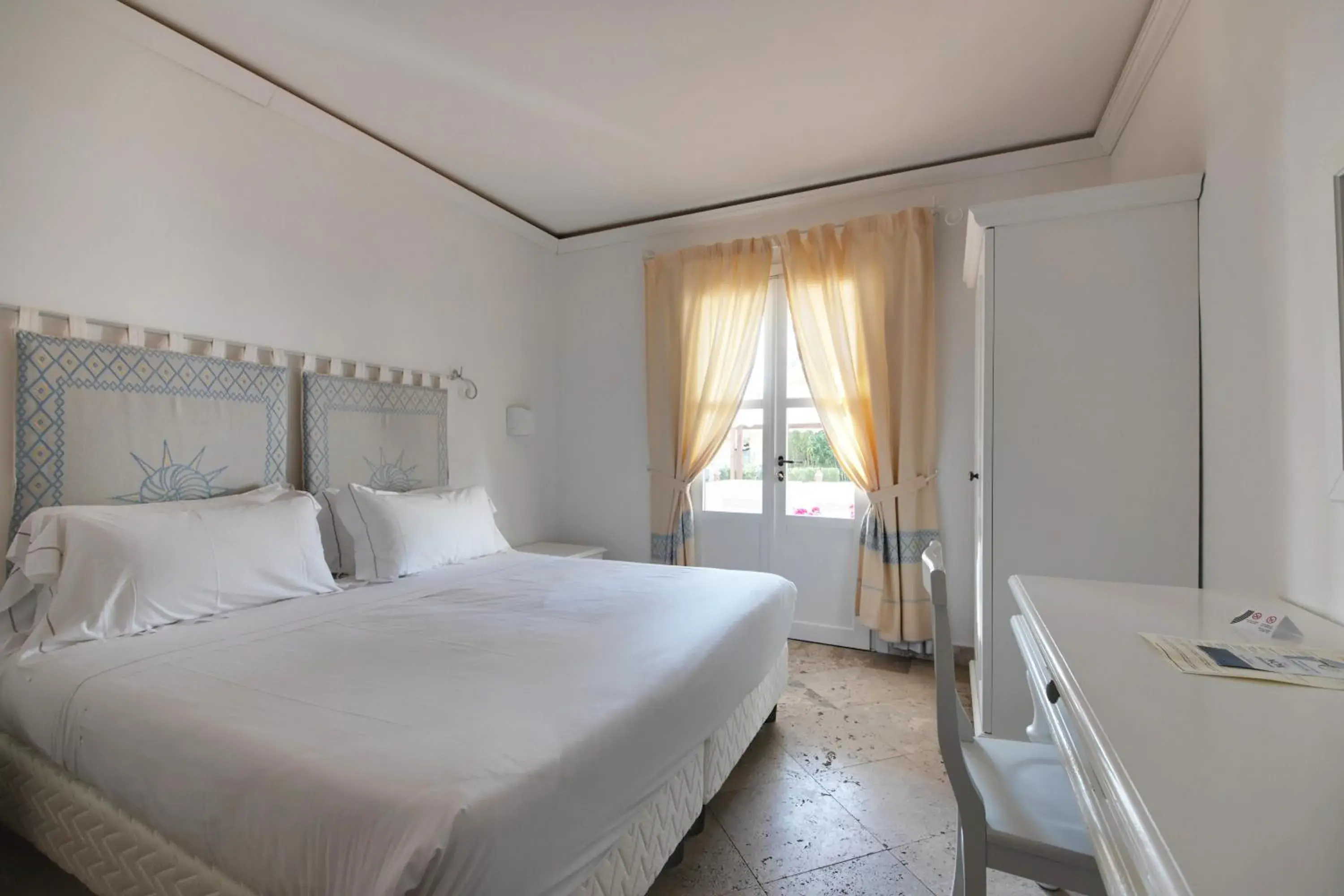Double or Twin Room in Phi Hotel Sighientu Double or Twin Room in Phi Hotel Sighientu