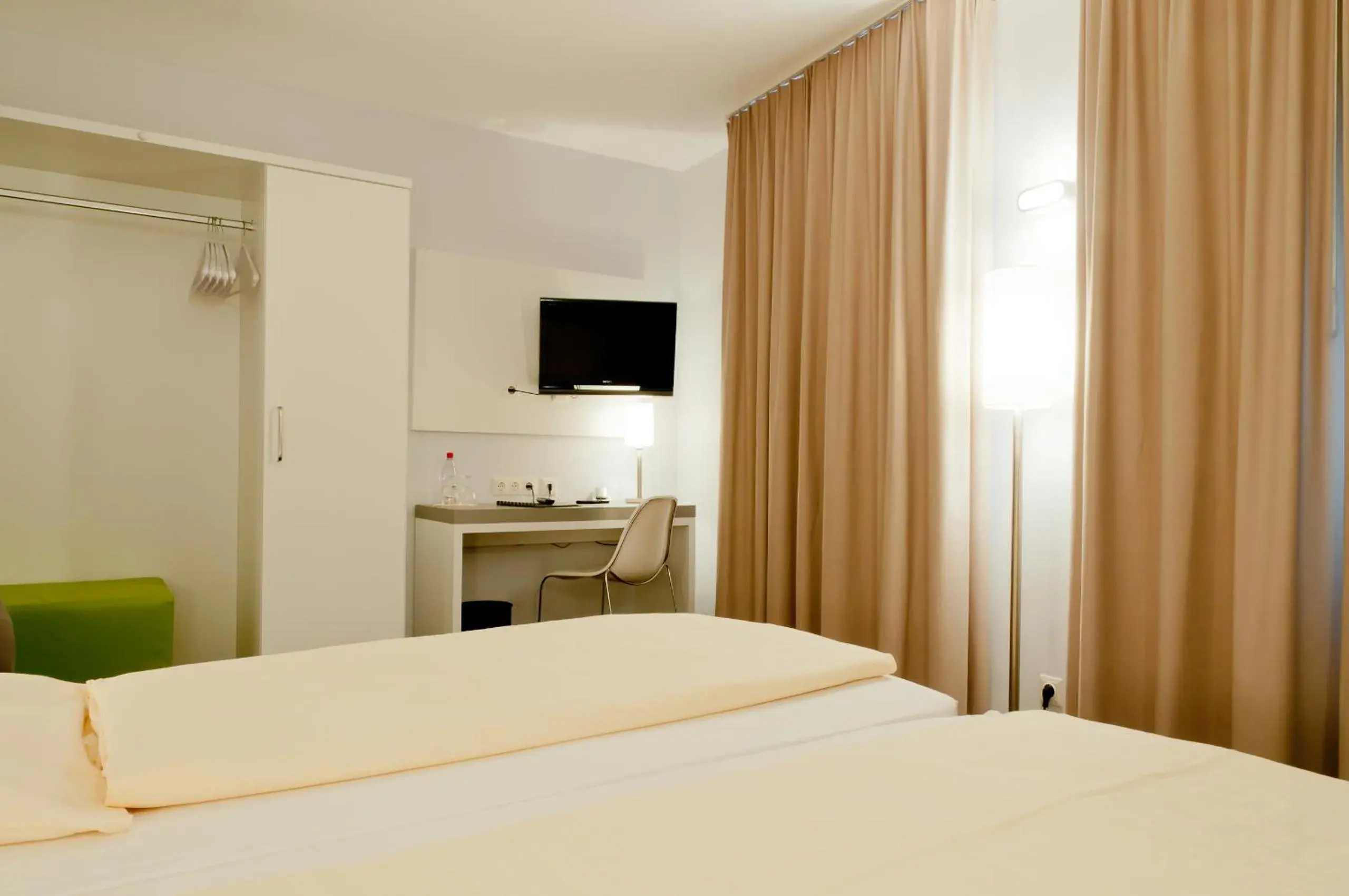 Double Room with Private Bathroom - single occupancy in Altstadt Hotel Baunachshof Double Room with Private Bathroom - single occupancy in Altstadt Hotel Baunachshof