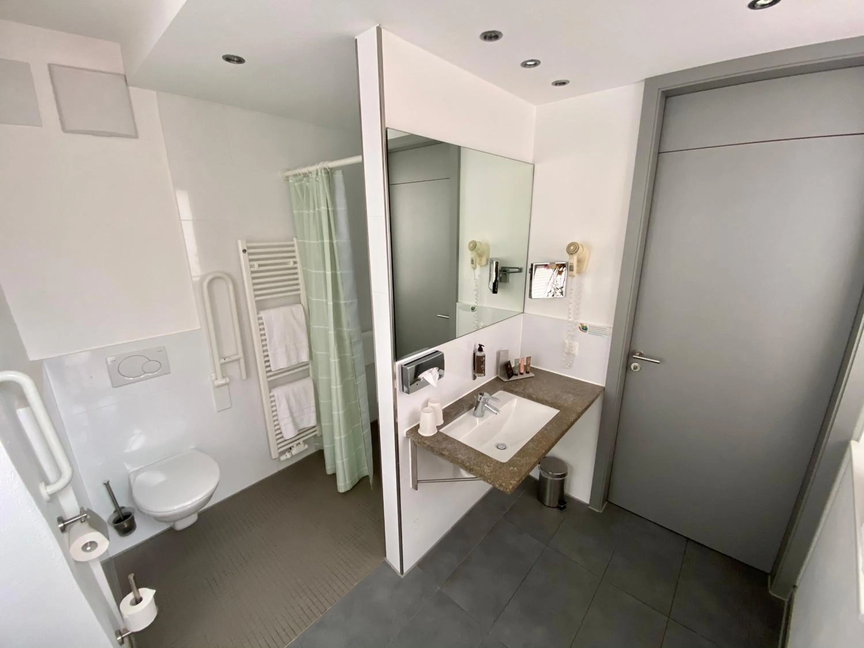 Bathroom in Altstadt Hotel Baunachshof