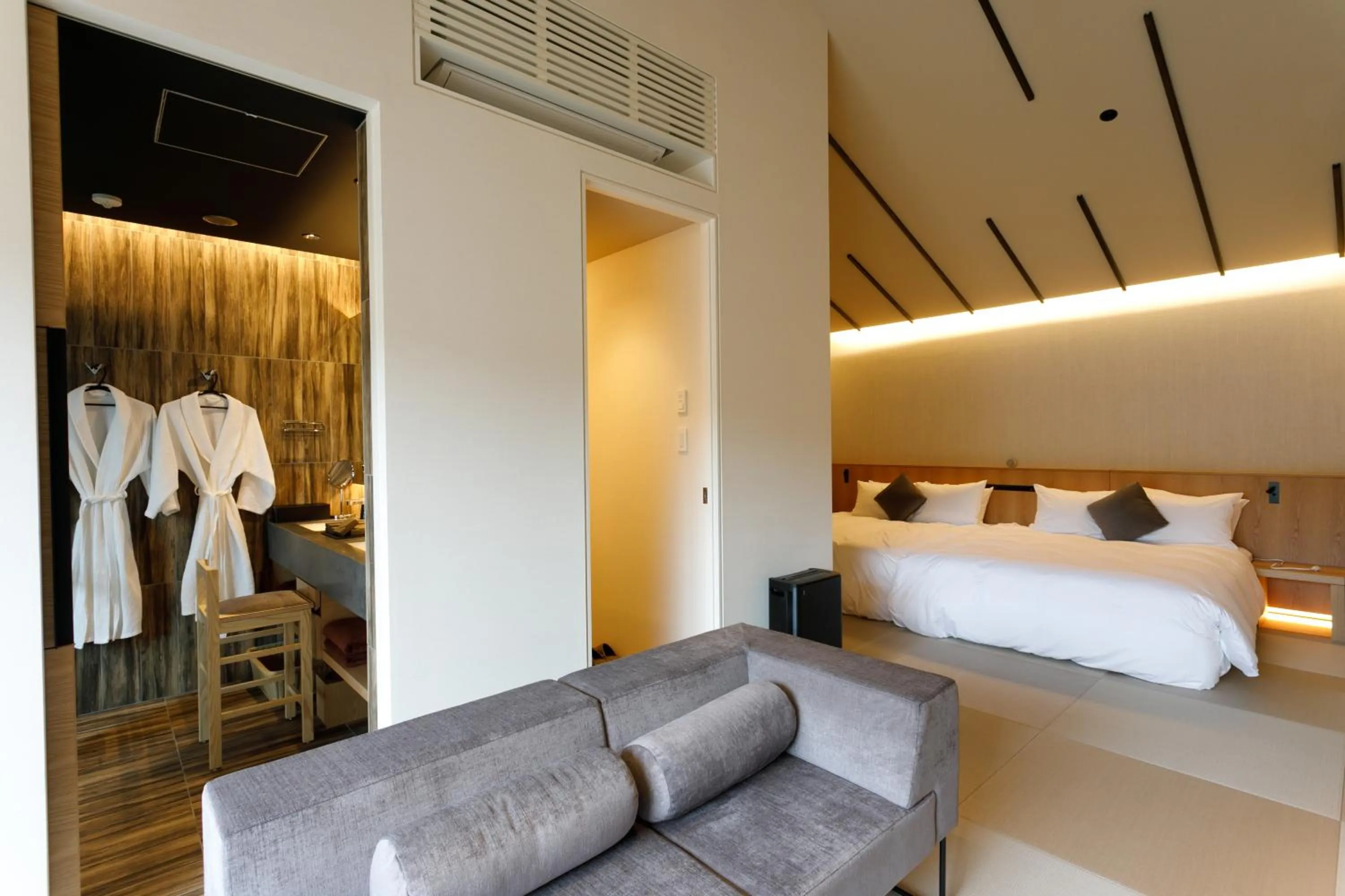 Photo of the whole room, Bed in Tokachigawa Moor Onsen Seijyakubow