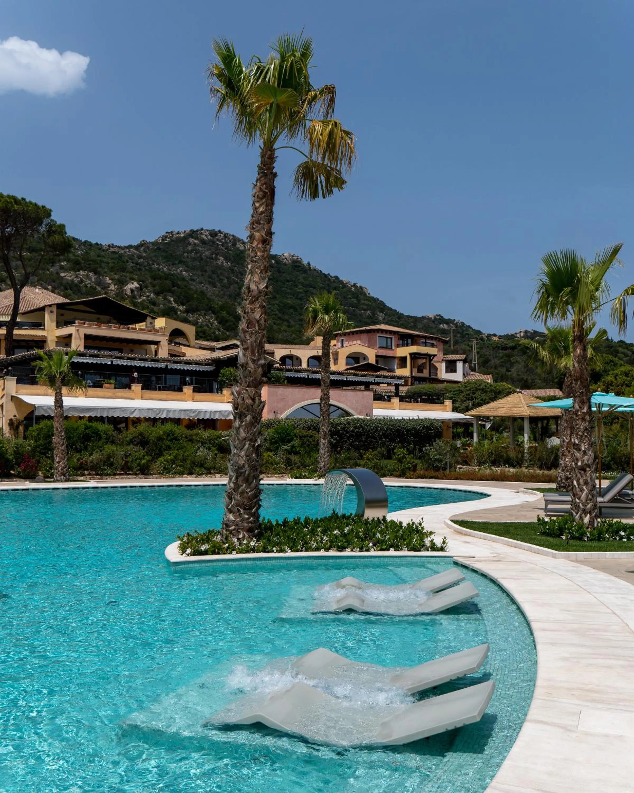 Swimming pool in Hotel Abi d'Oru