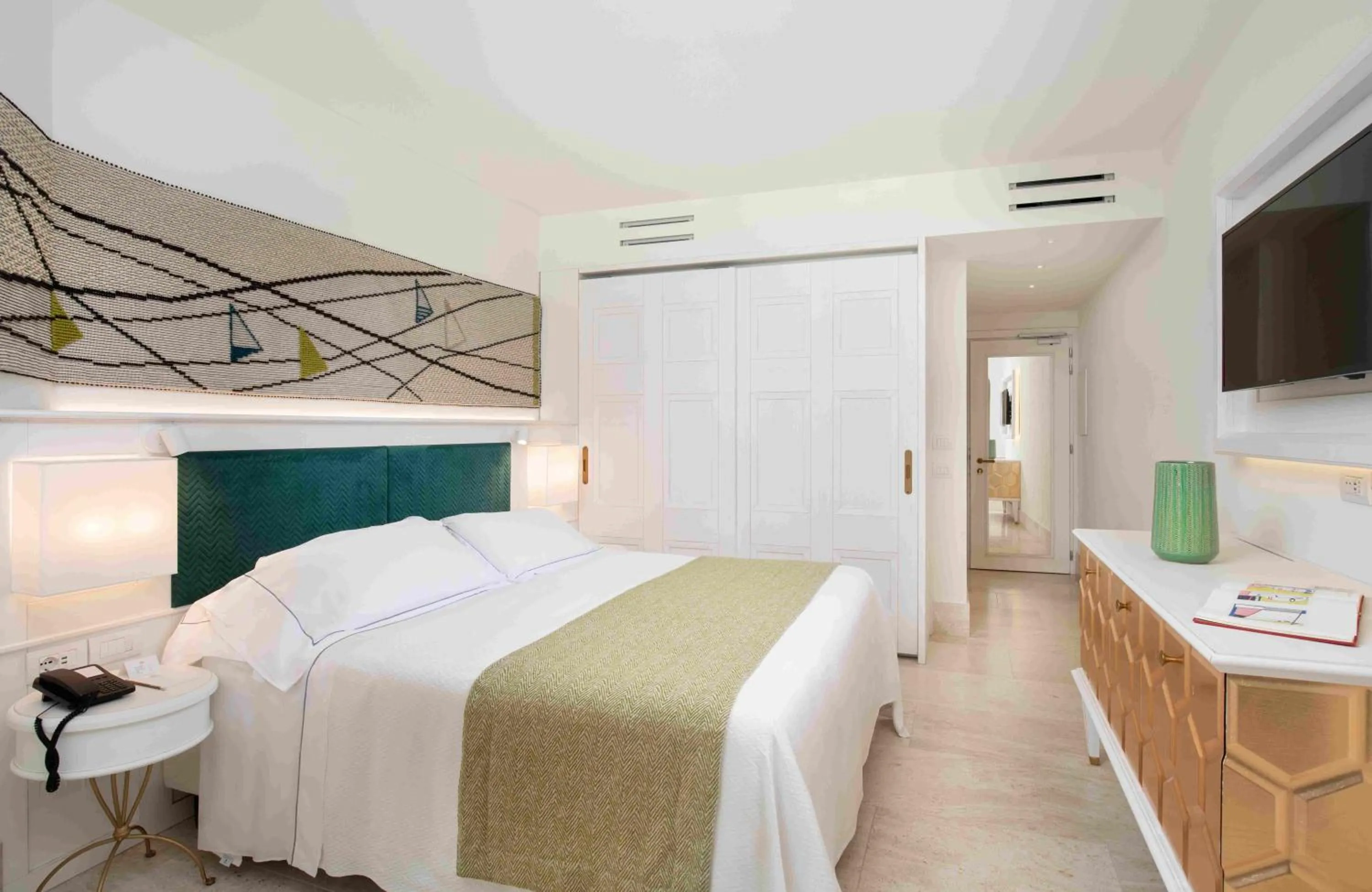 Bedroom, Bed in Hotel Abi d'Oru