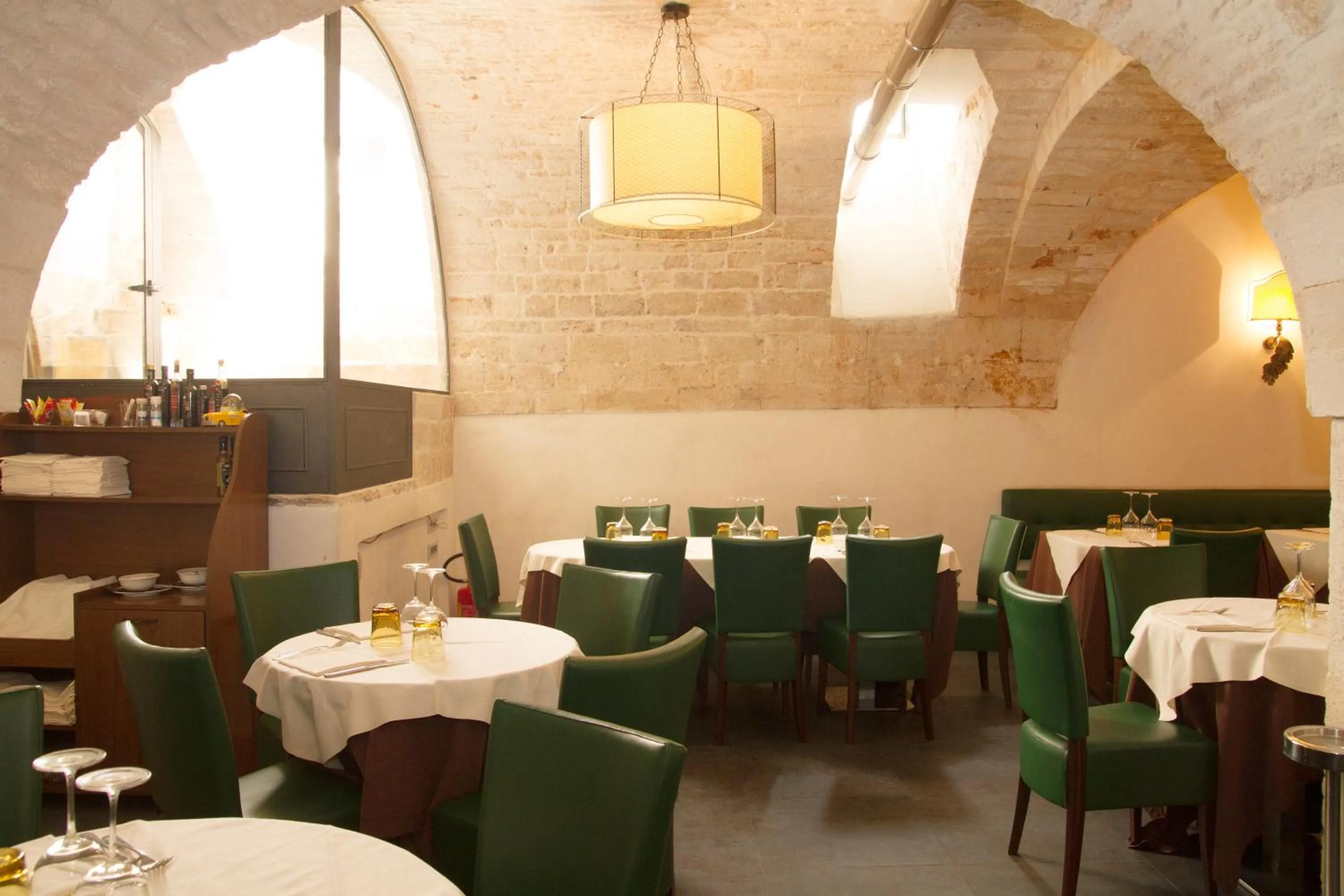 Restaurant/places to eat in Hotel Lanzillotta