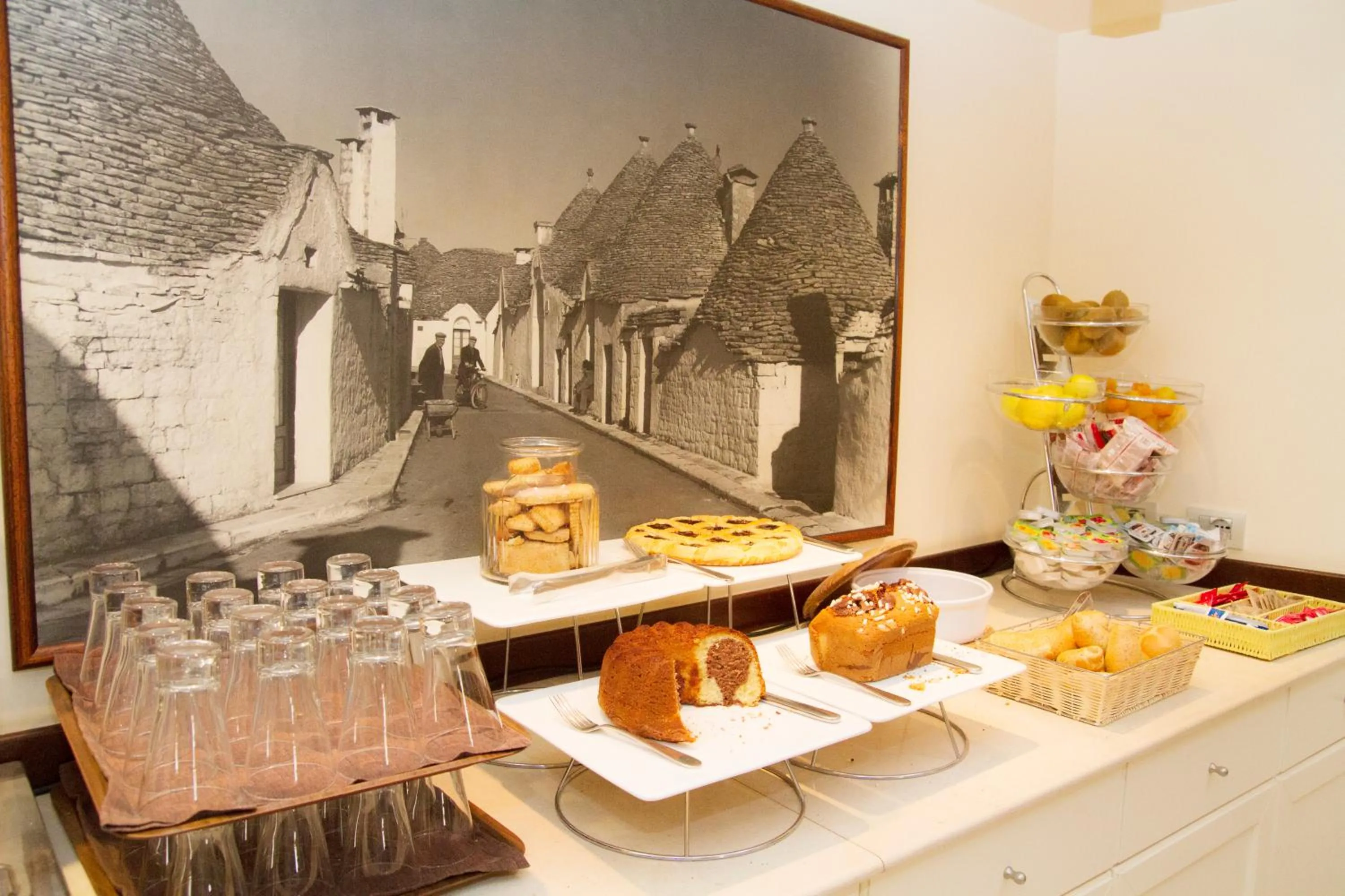 Breakfast in Hotel Lanzillotta