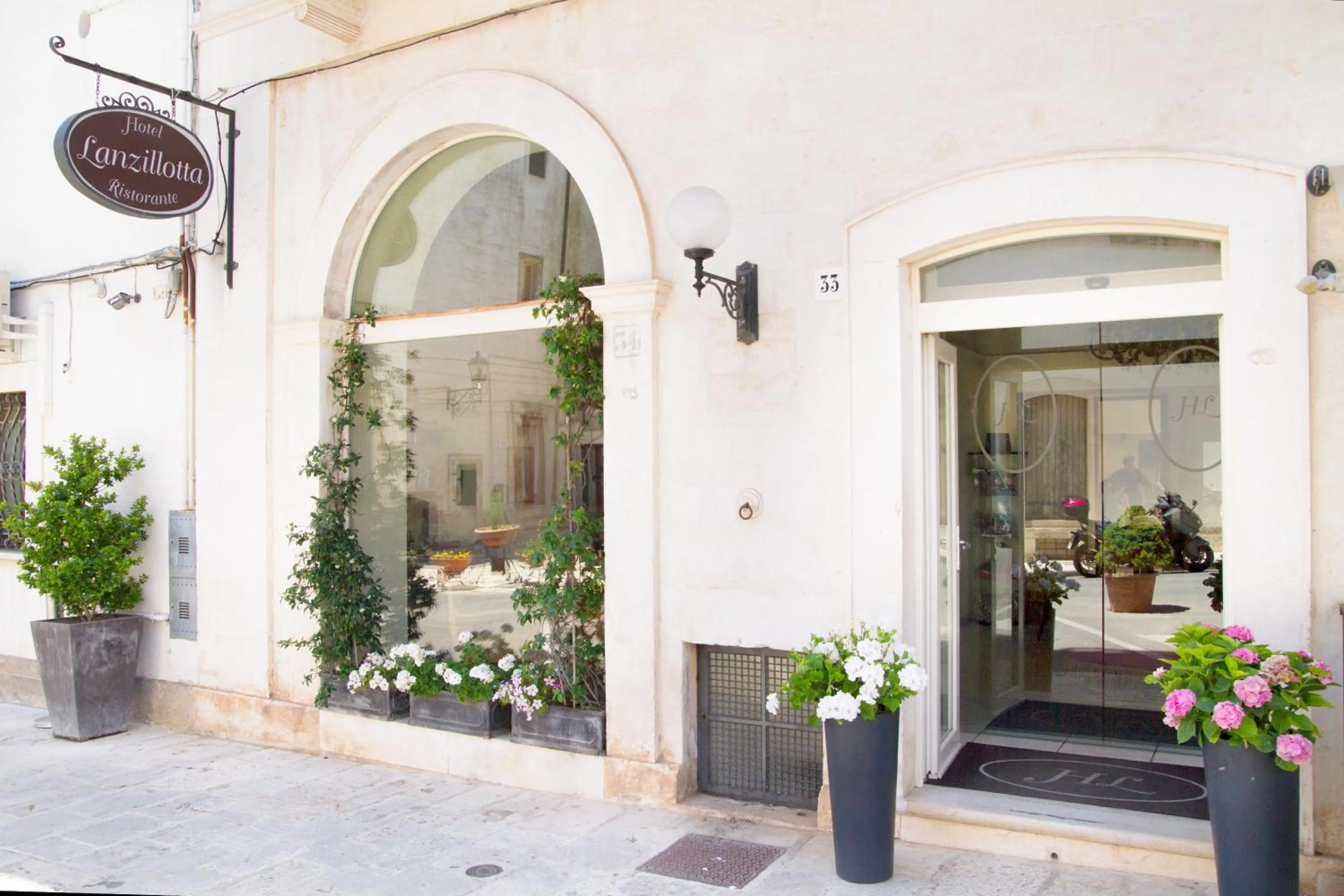 Property building in Hotel Lanzillotta