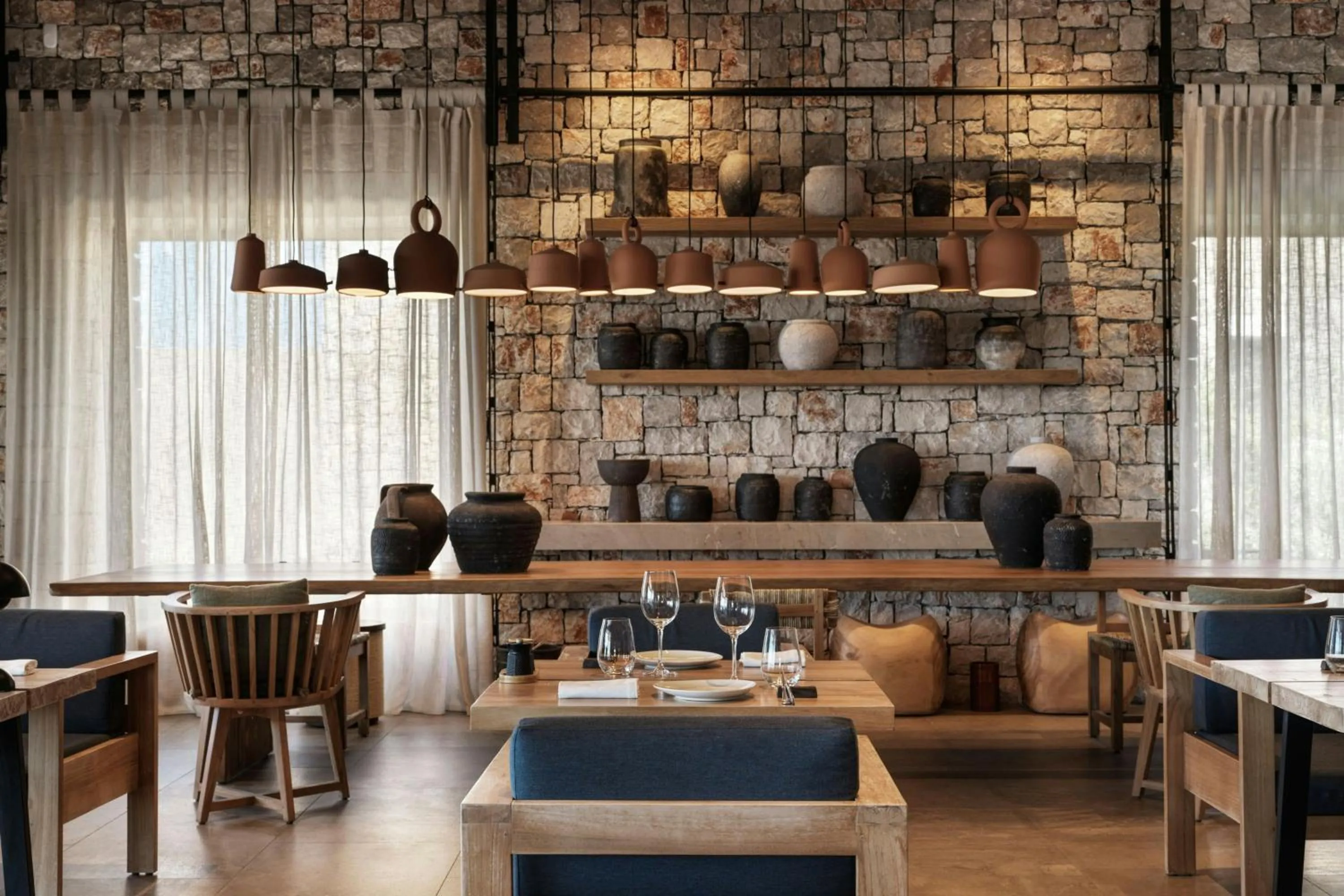 Restaurant/places to eat in W Costa Navarino